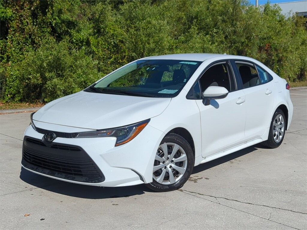Certified 2025 Toyota Corolla LE Sedan