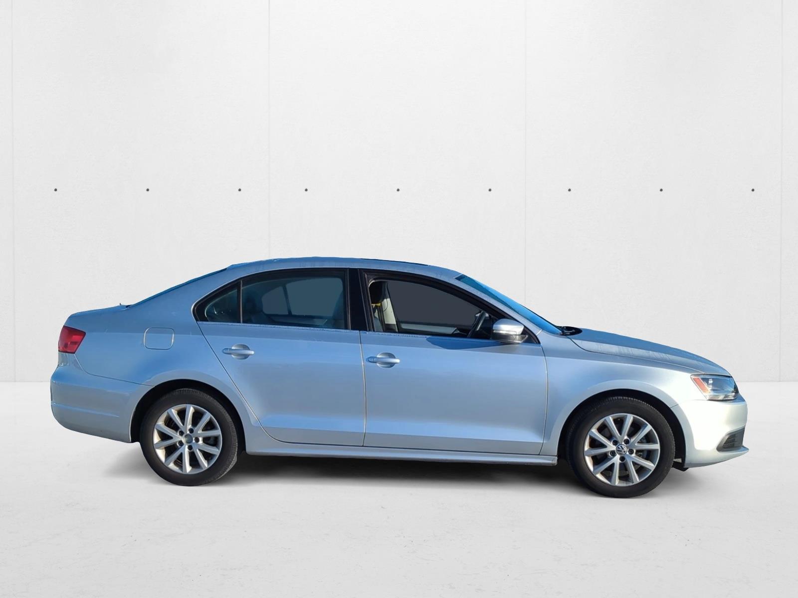 2014 Volkswagen Jetta 1.8T SE photo 4