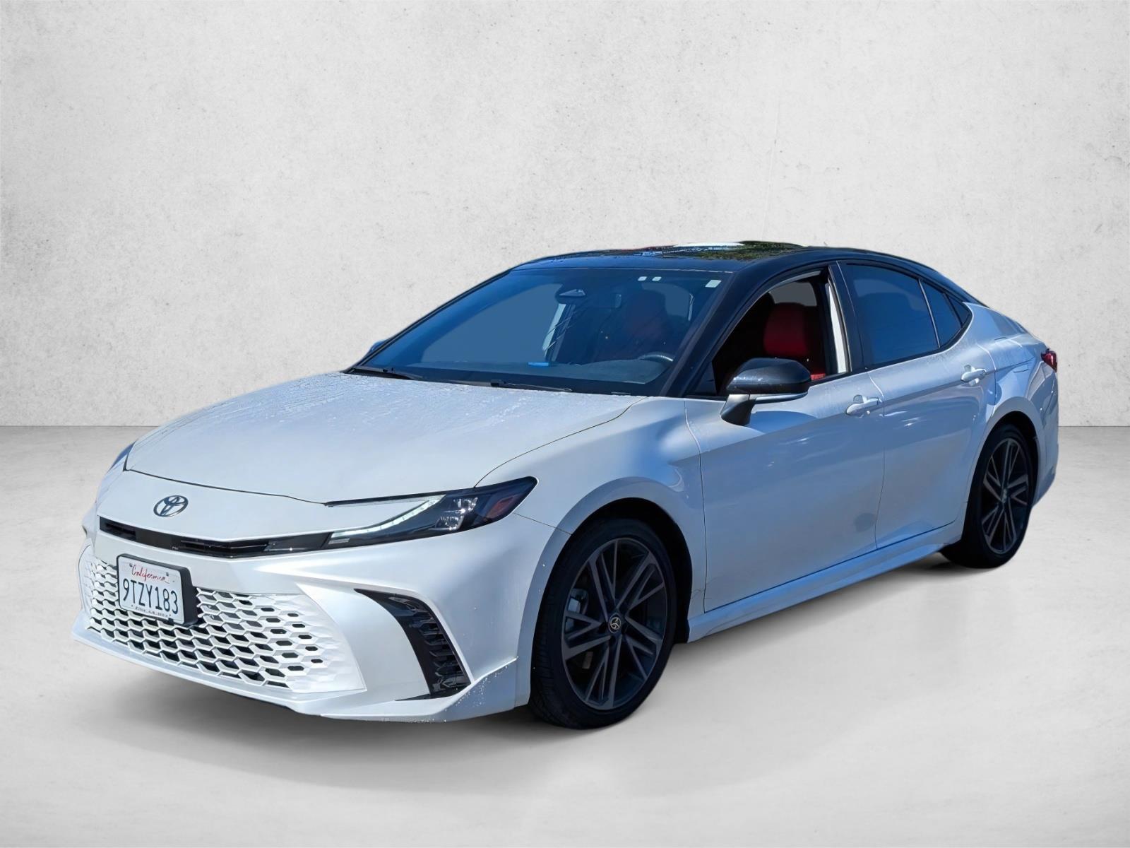 2025 Toyota Camry XSE photo 3