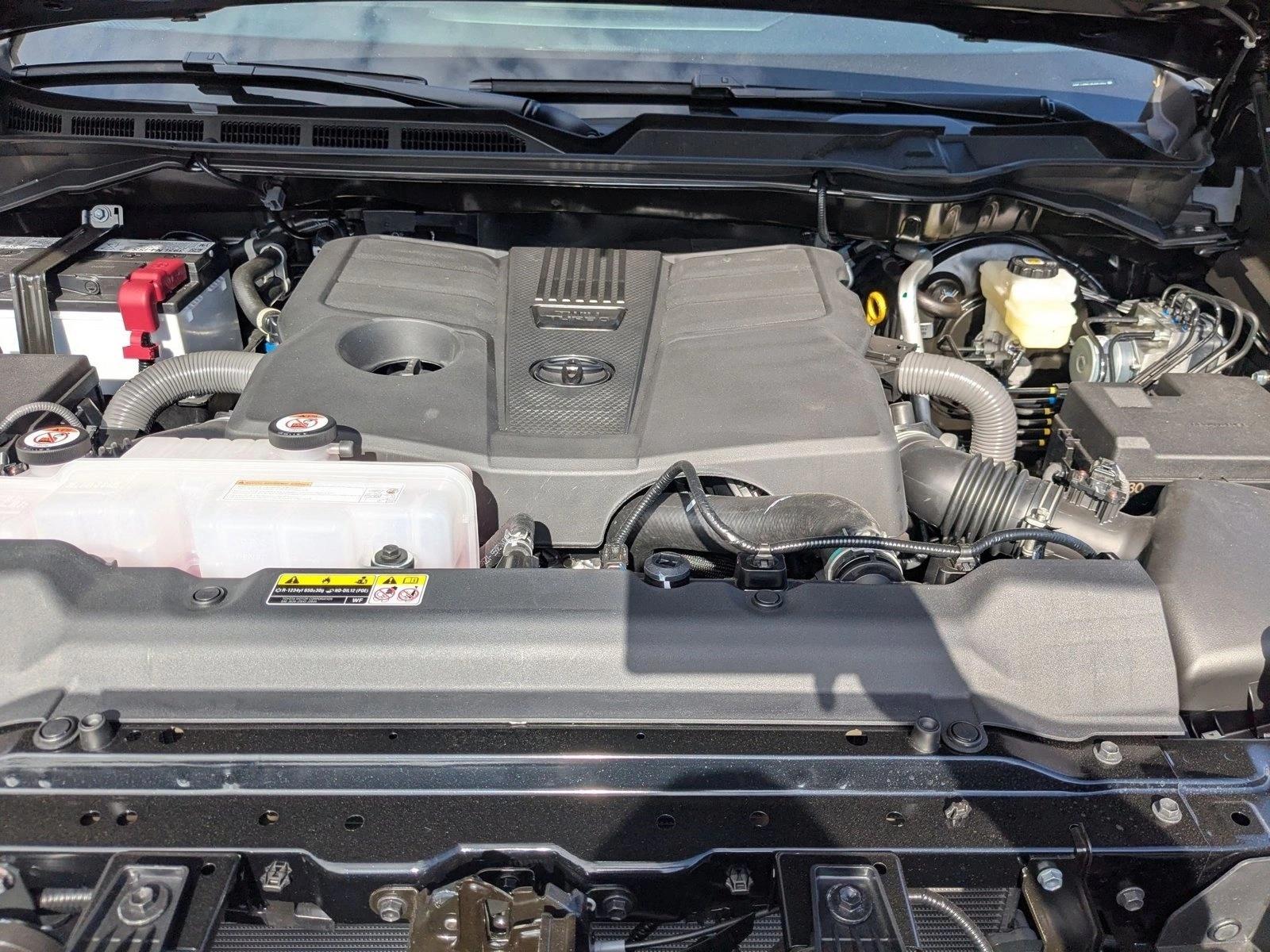2026 Toyota Tundra Limited - Photo 16