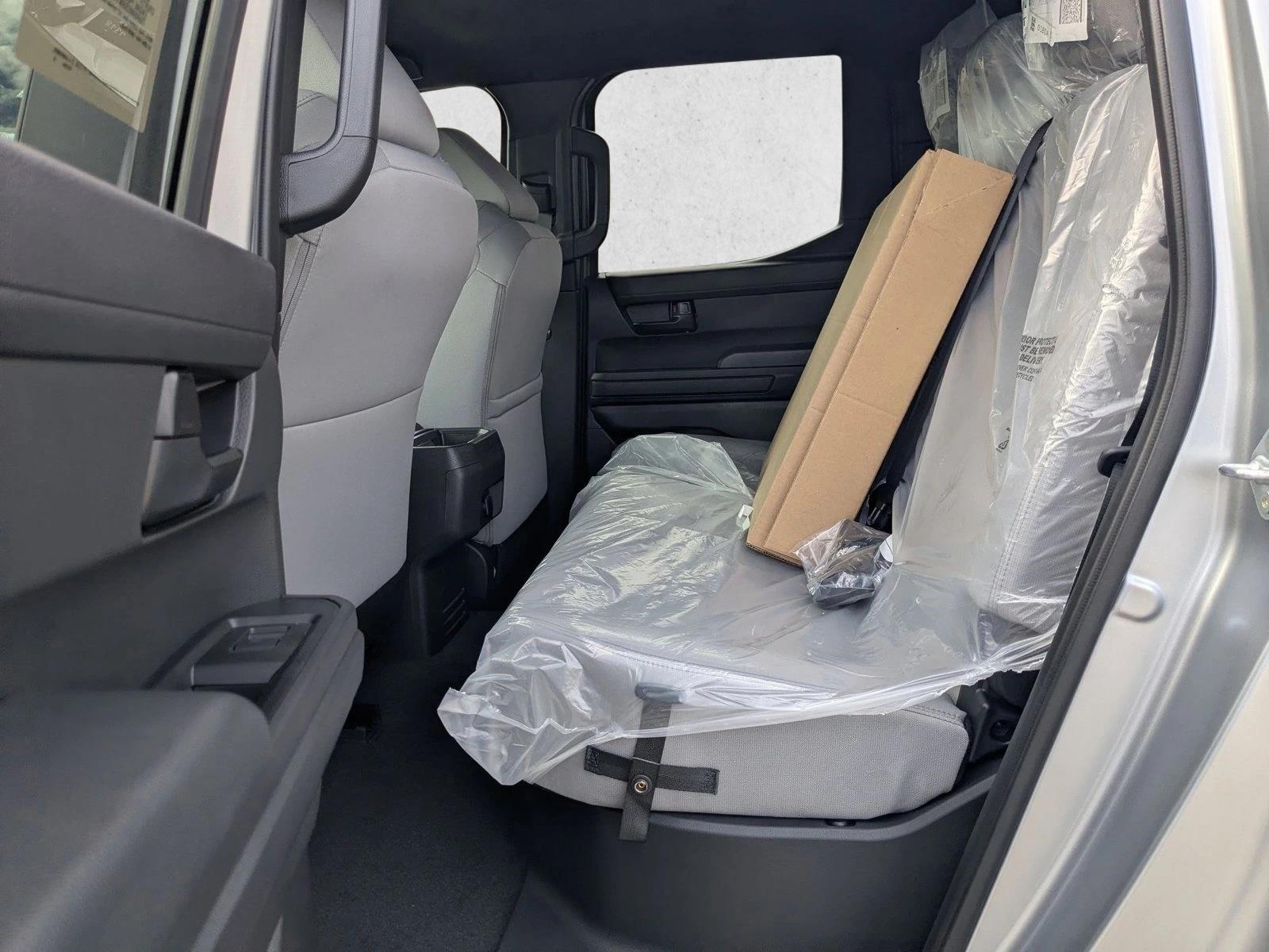 2026 Toyota Tacoma SR5 - Photo 15
