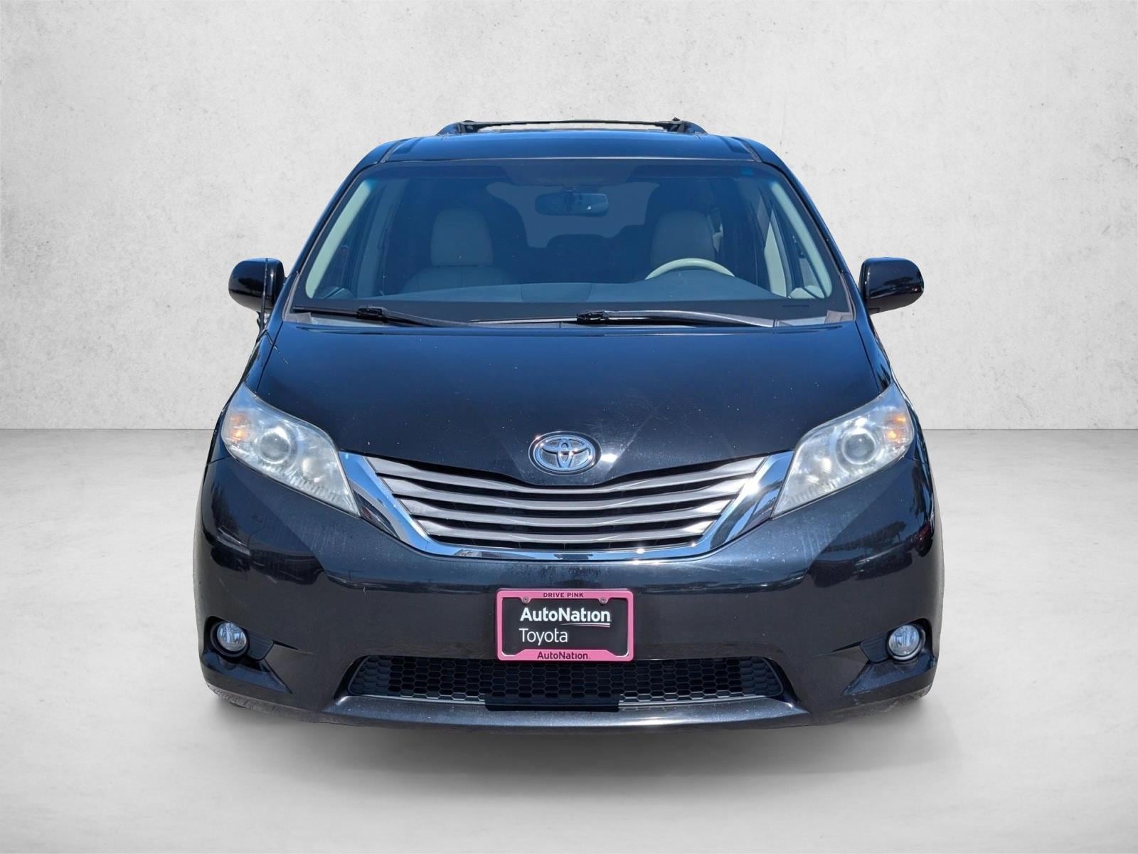 Used 2013 Toyota Sienna XLE with VIN 5TDYK3DC0DS306248 for sale in Hayward, CA