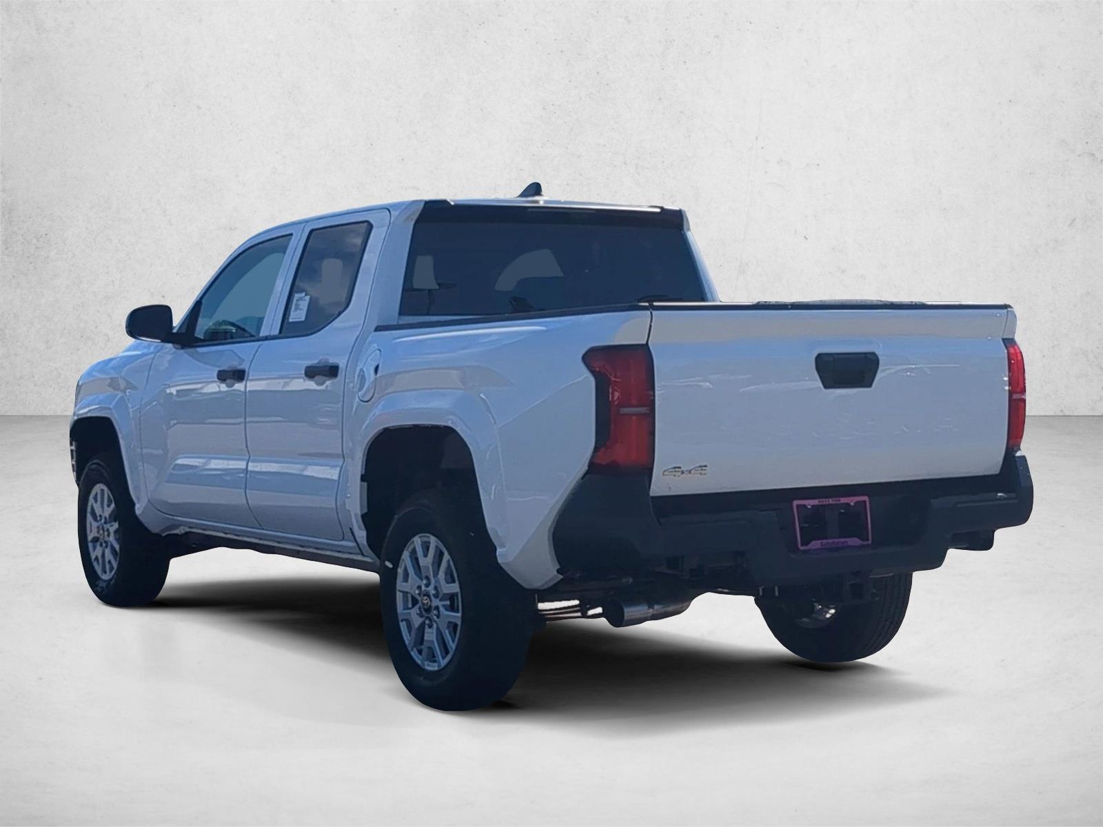 2025 Toyota Tacoma SR - Photo 9