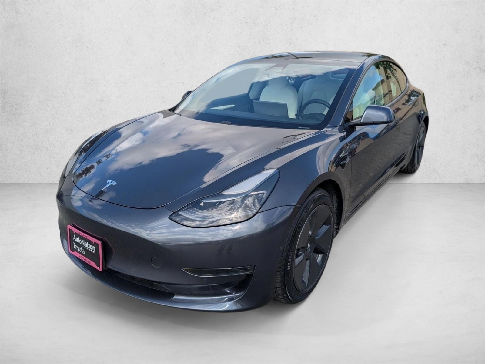 2021 Tesla Model 3 Standard Range Plus's photo