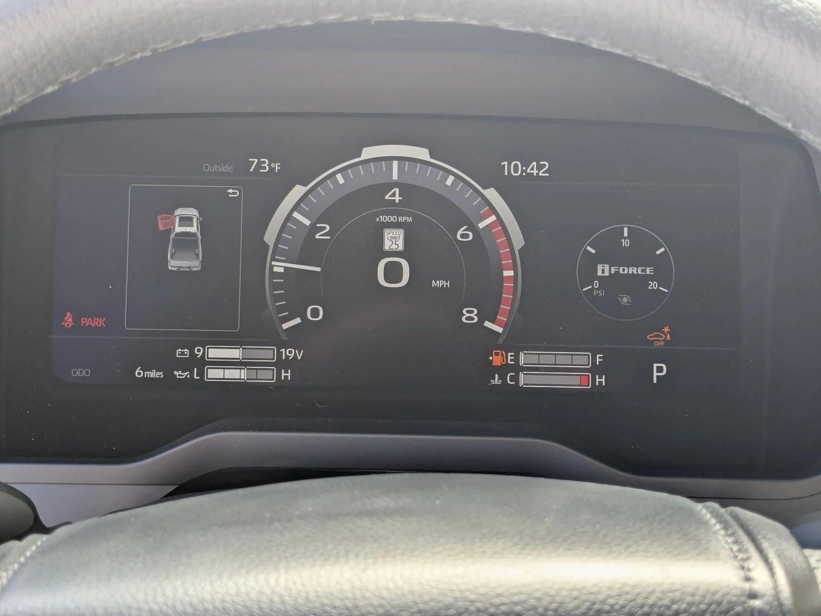 2026 Toyota Tundra Limited - Photo 11