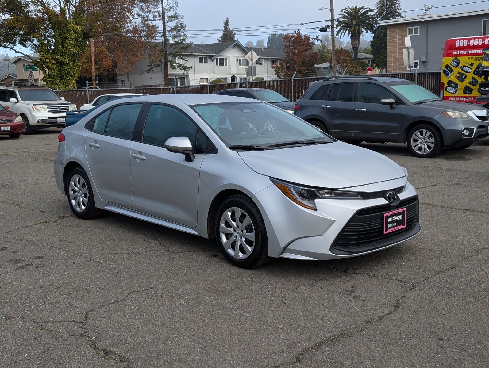 2025 Toyota Corolla LE photo 3