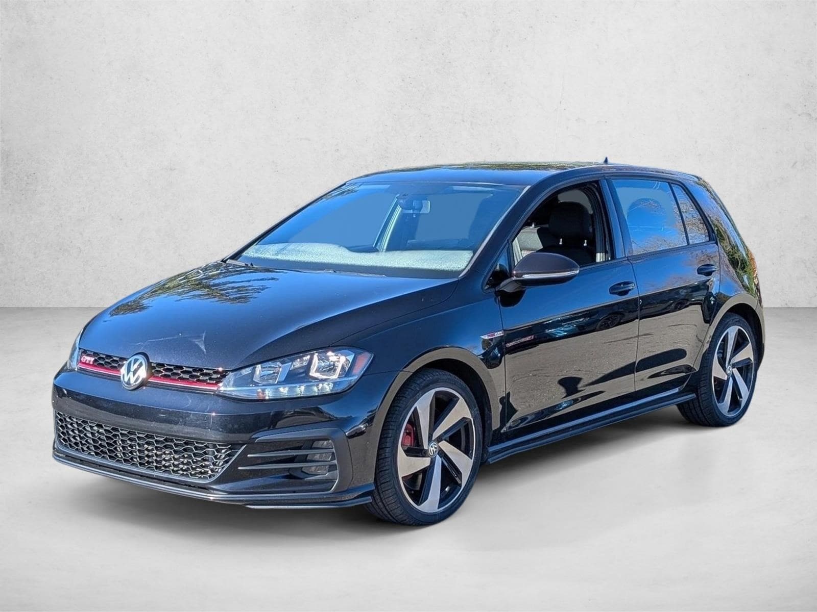 2021 Volkswagen Golf GTI S's photo