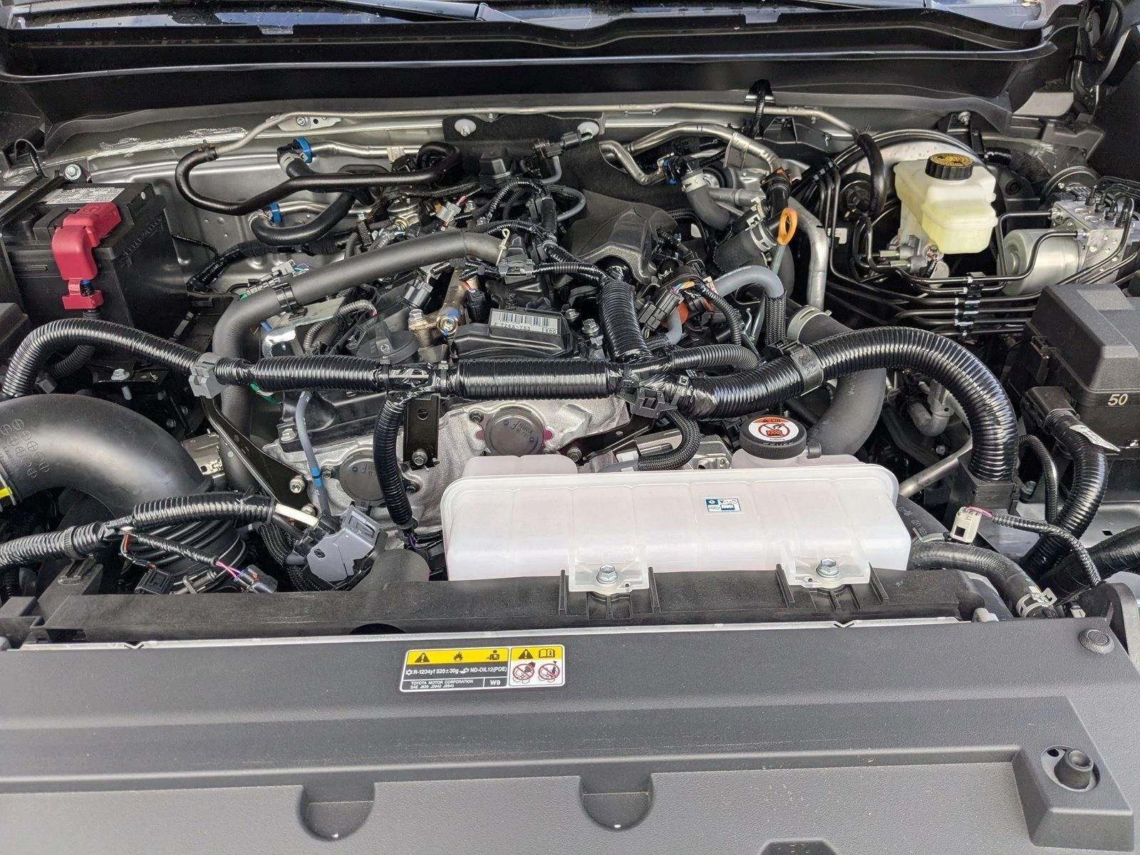 2026 Toyota Tacoma SR5 - Photo 16