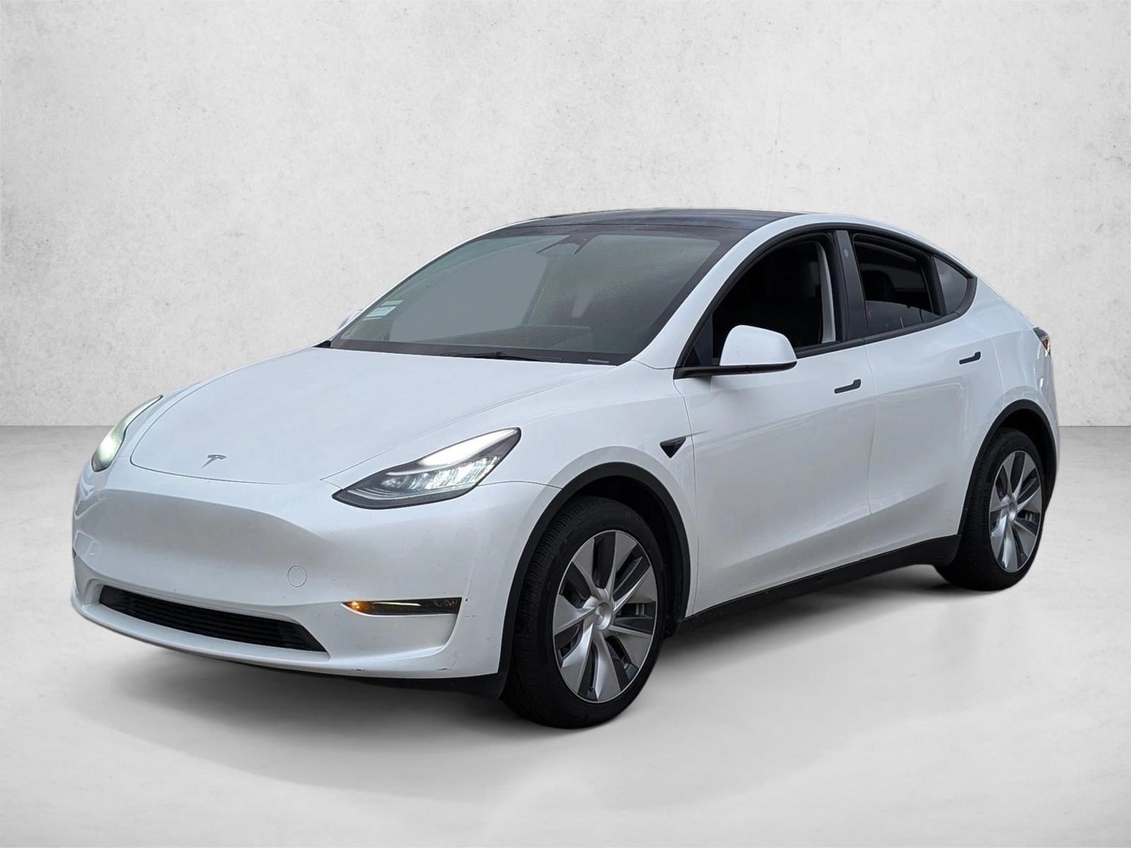 2023 Tesla Model Y Long Range's photo
