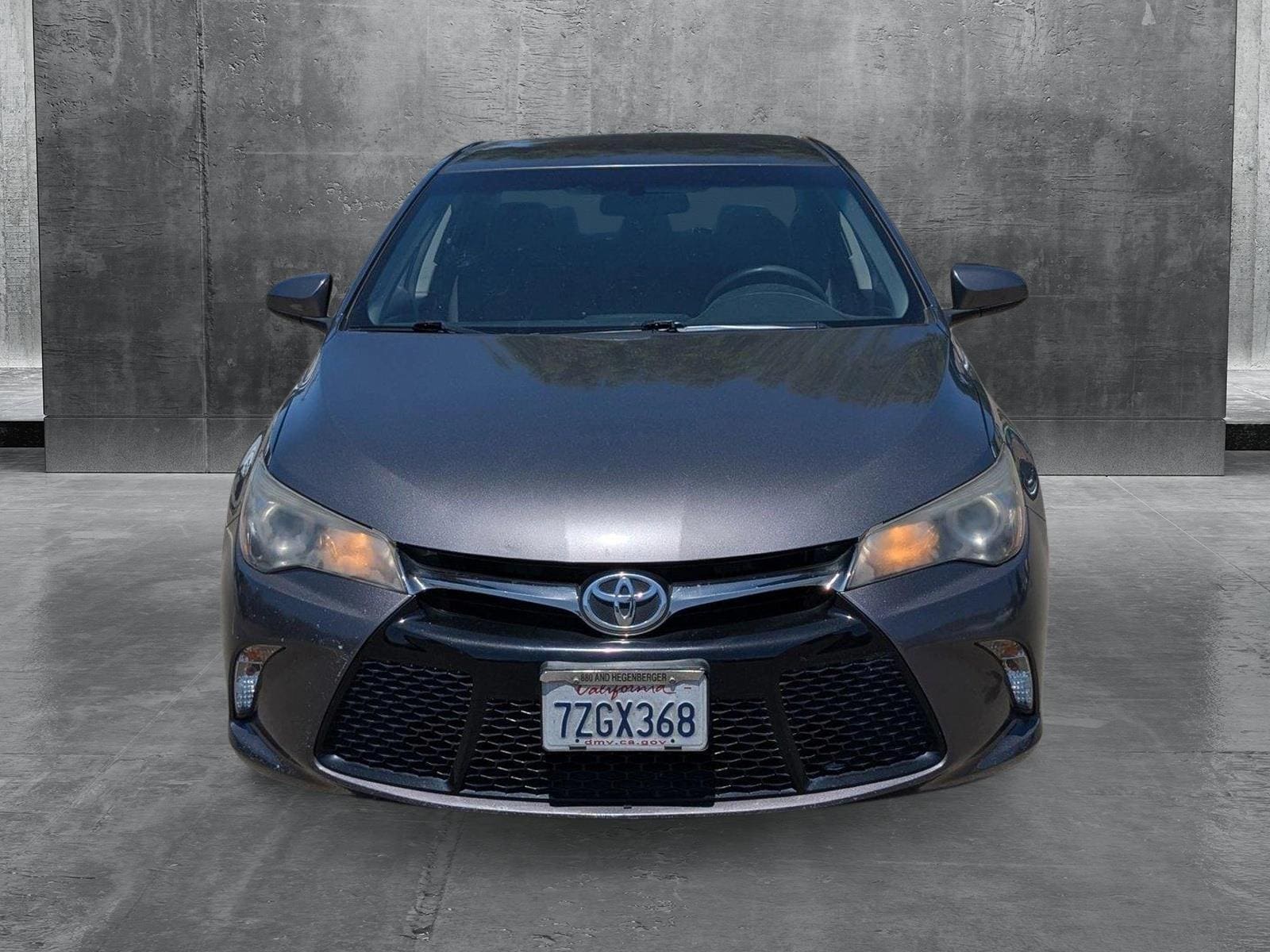 Used 2017 Toyota Camry SE with VIN 4T1BF1FK2HU806105 for sale in Hayward, CA