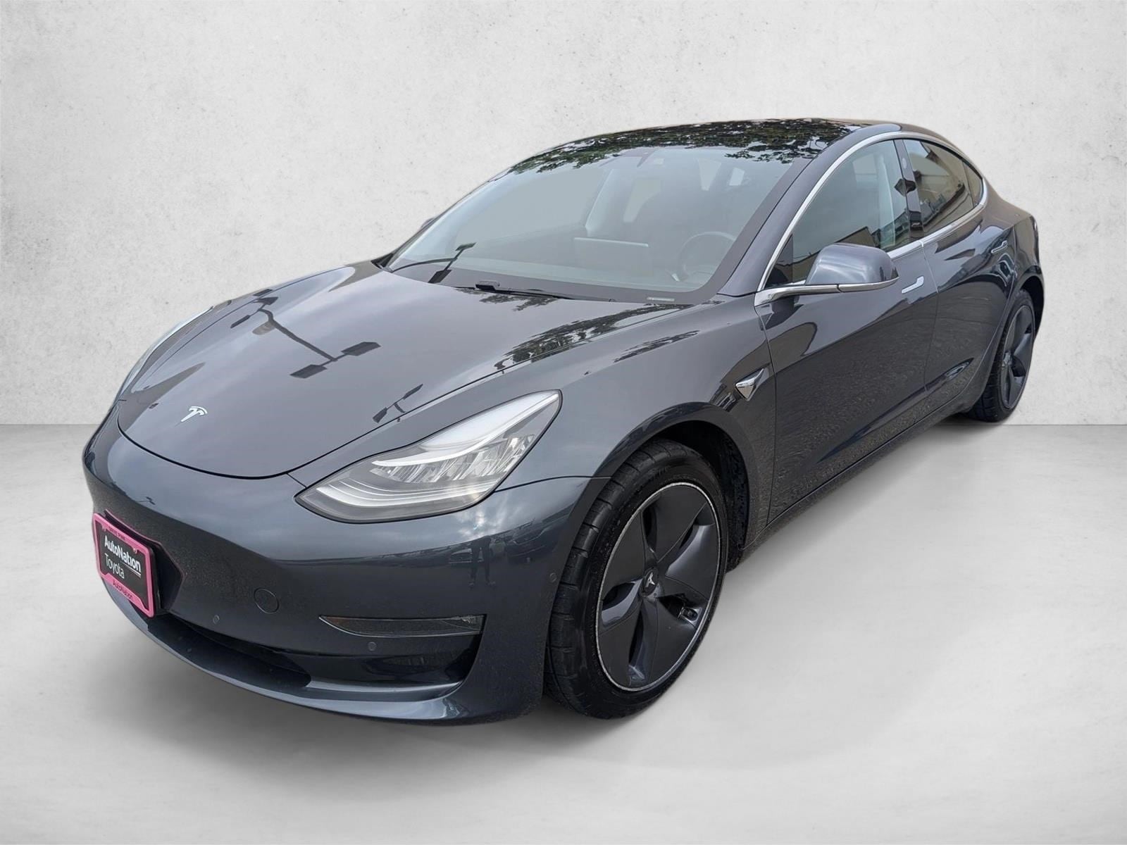 2018 Tesla Model 3 Long Range Dual Motor All-Wheel Drive's photo