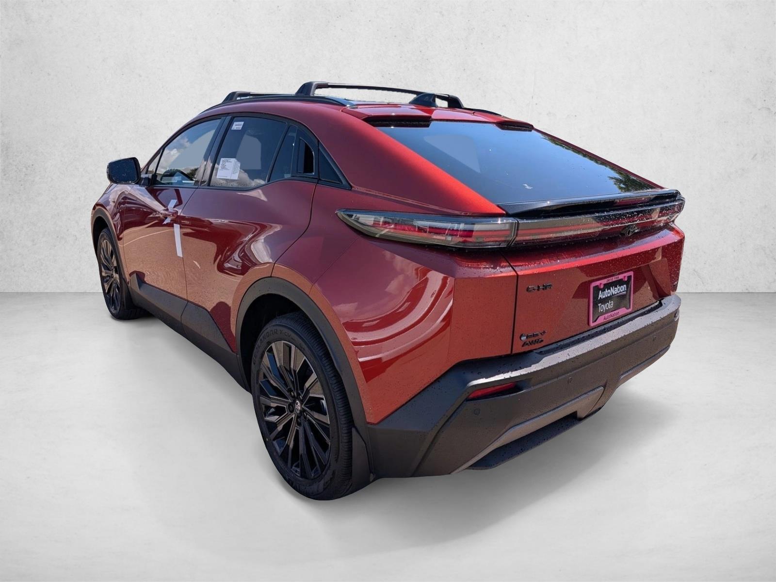 2026 Toyota C-HR XSE - Photo 9