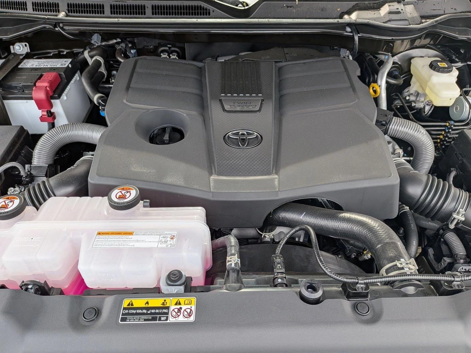 2026 Toyota Tundra Platinum - Photo 18