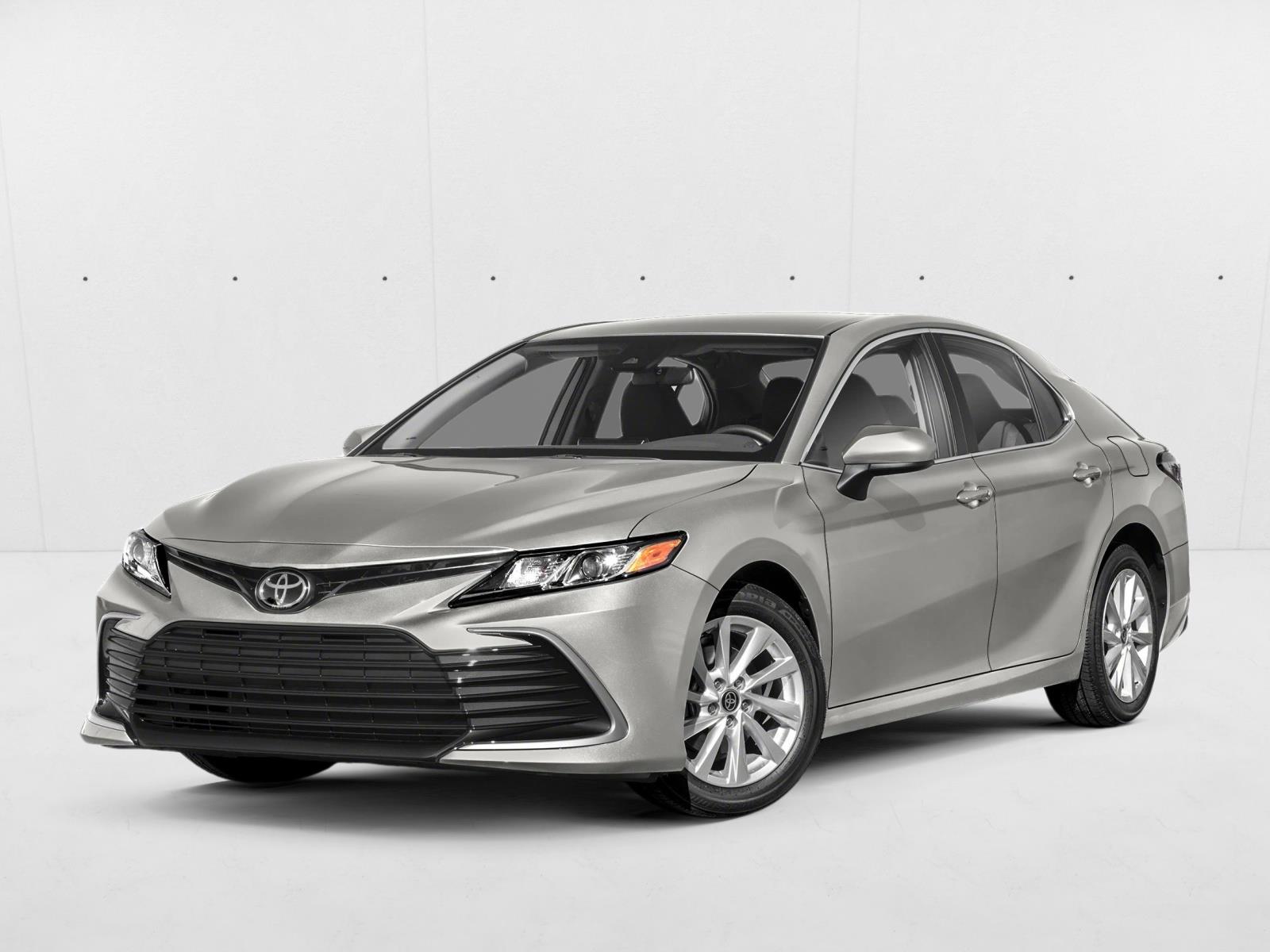 2024 Toyota Camry LE's photo