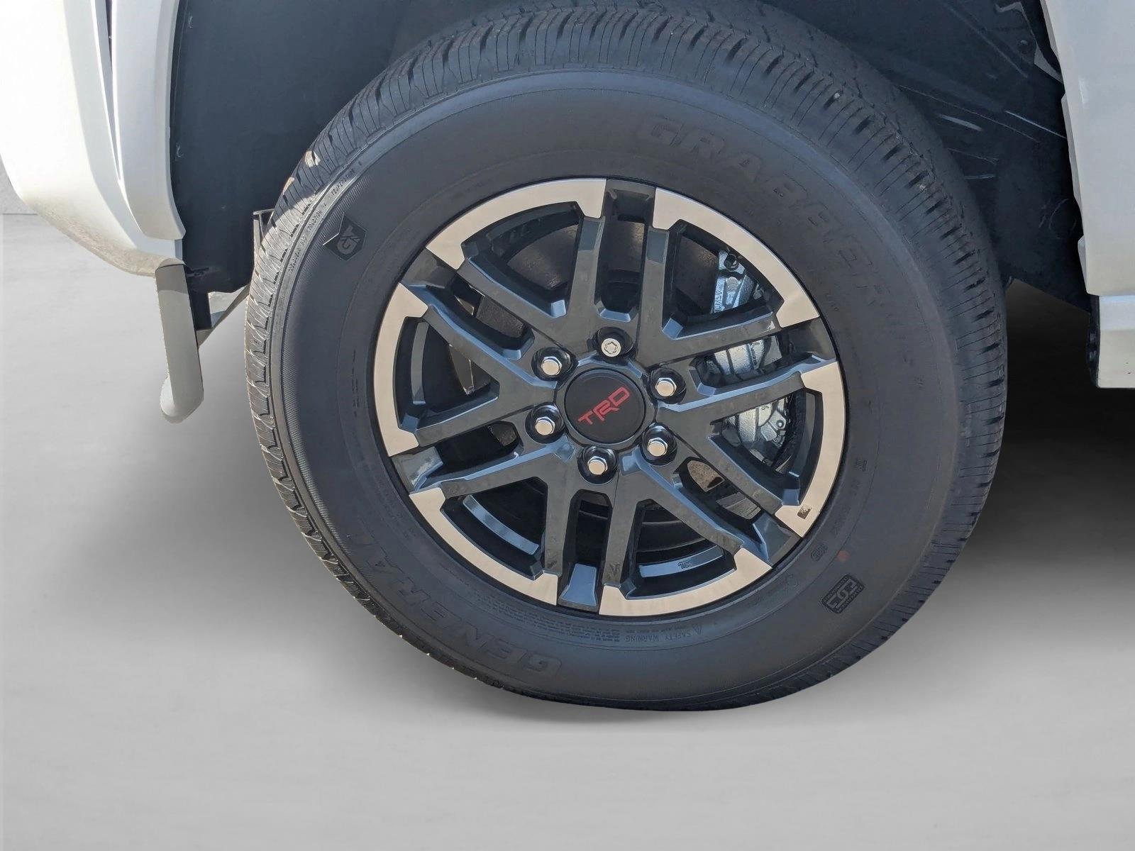 2025 Toyota Tacoma TRD Sport - Photo 10