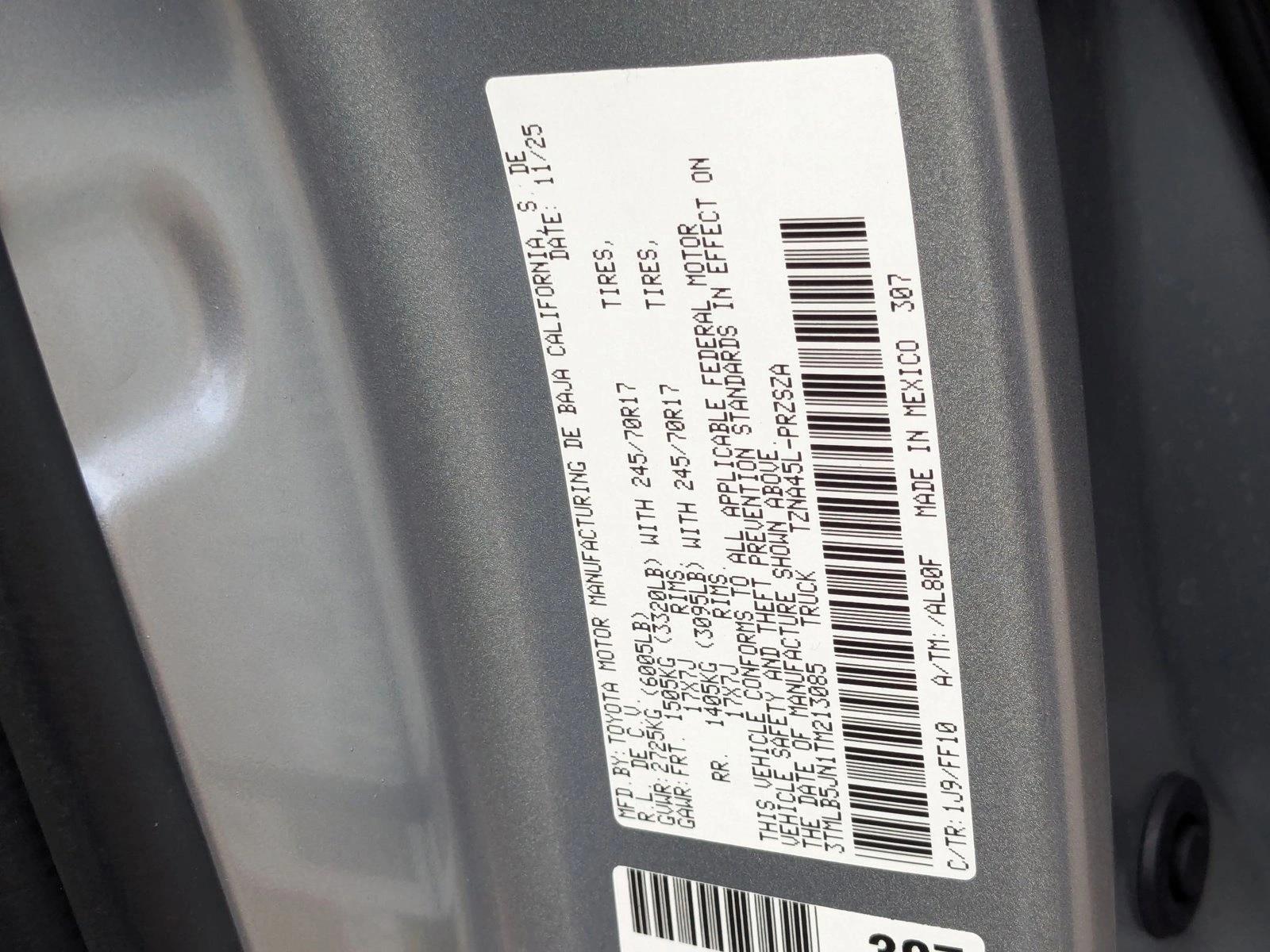 2026 Toyota Tacoma SR5 - Photo 17