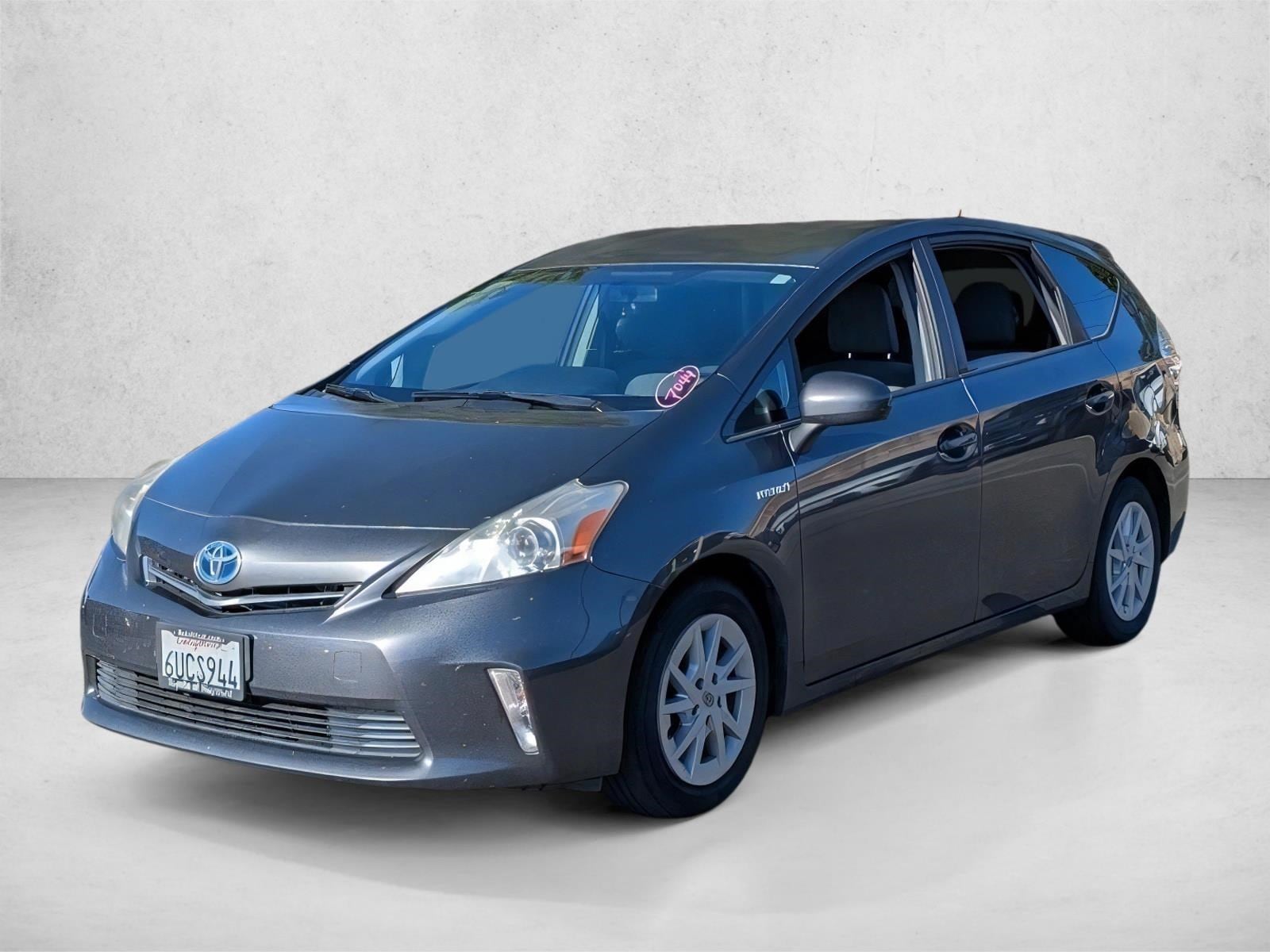 2012 Toyota Prius v Five
