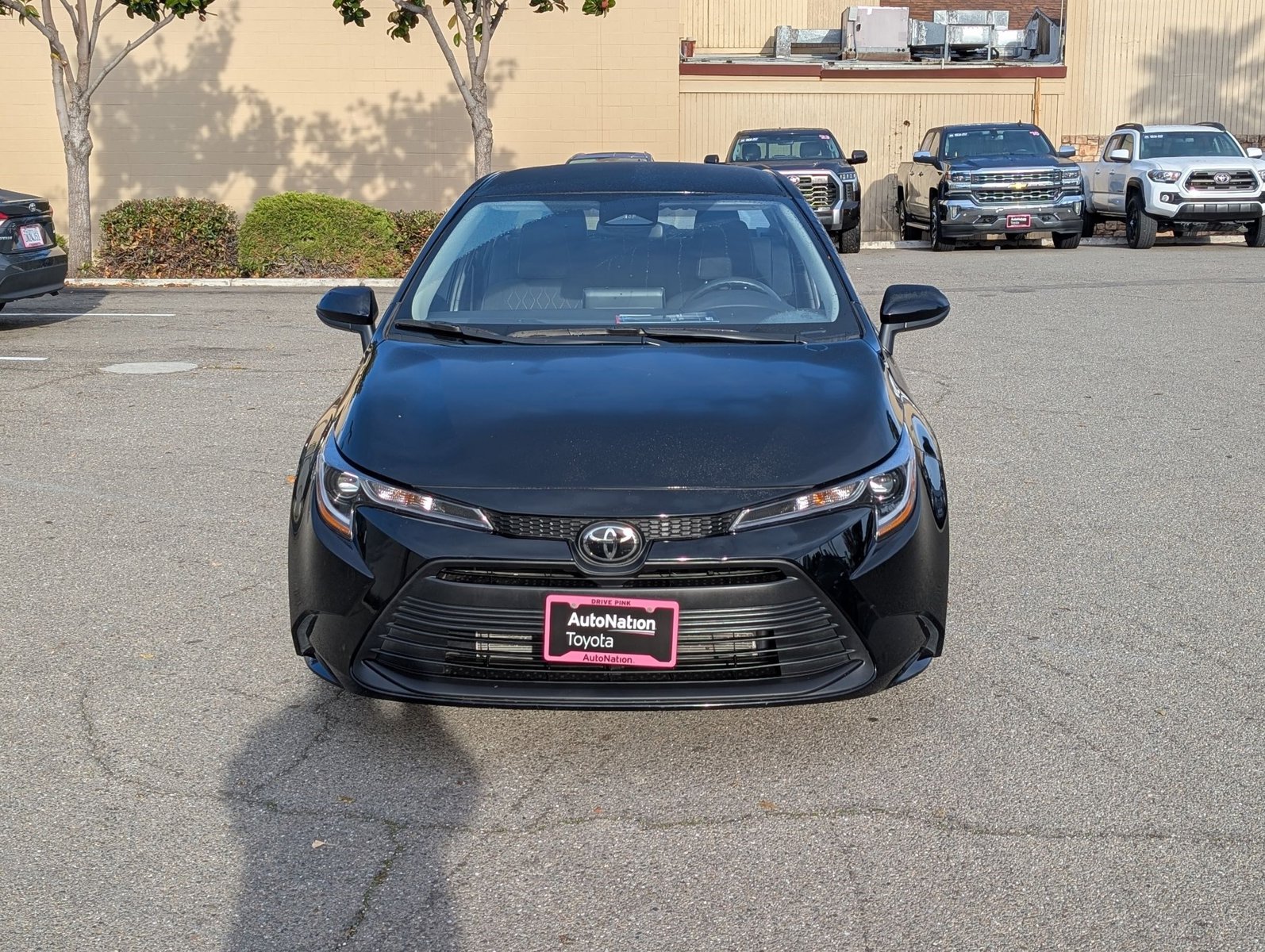 2025 Toyota Corolla LE photo 2