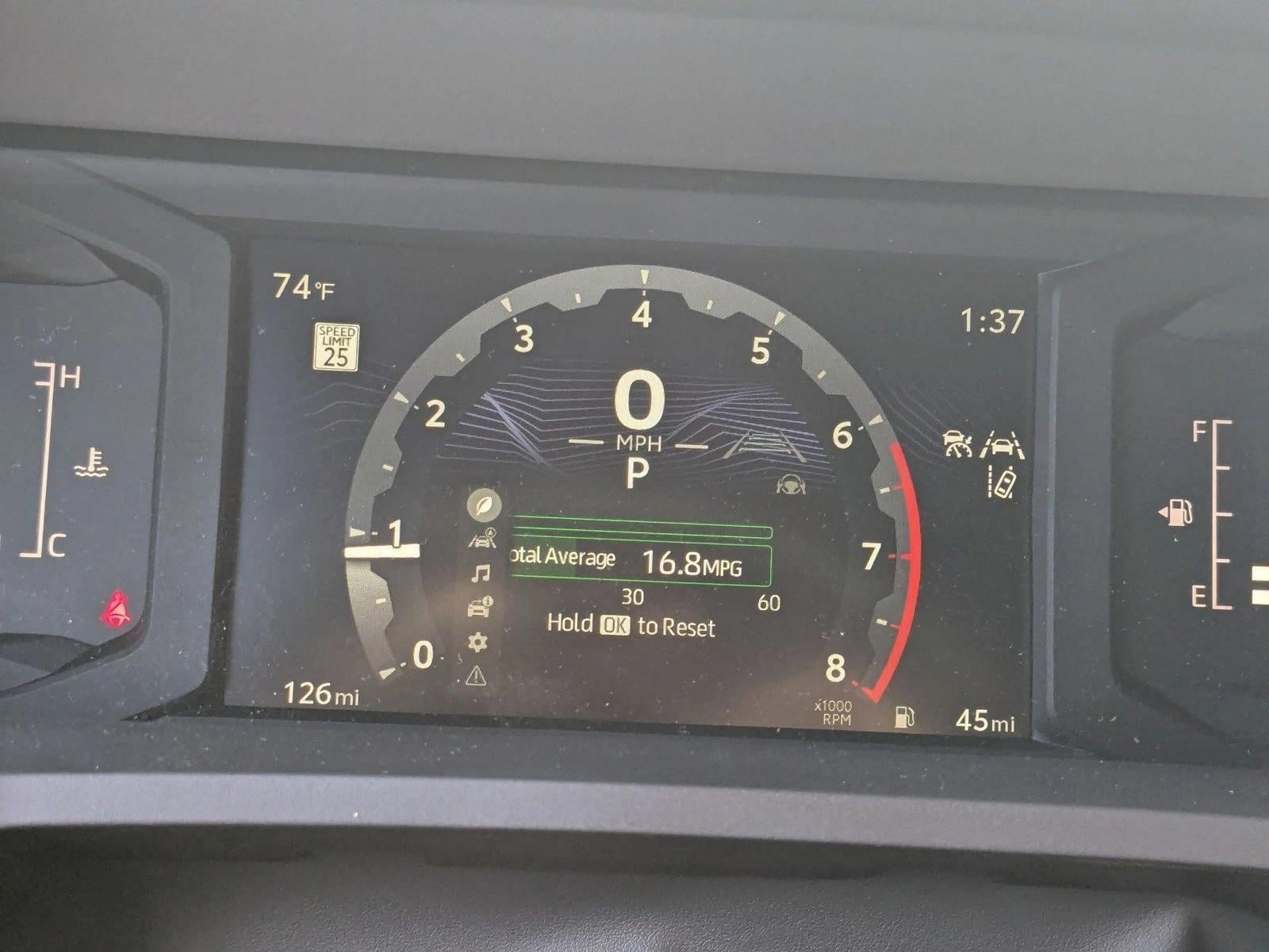 2025 Toyota Tacoma SR5 - Photo 11