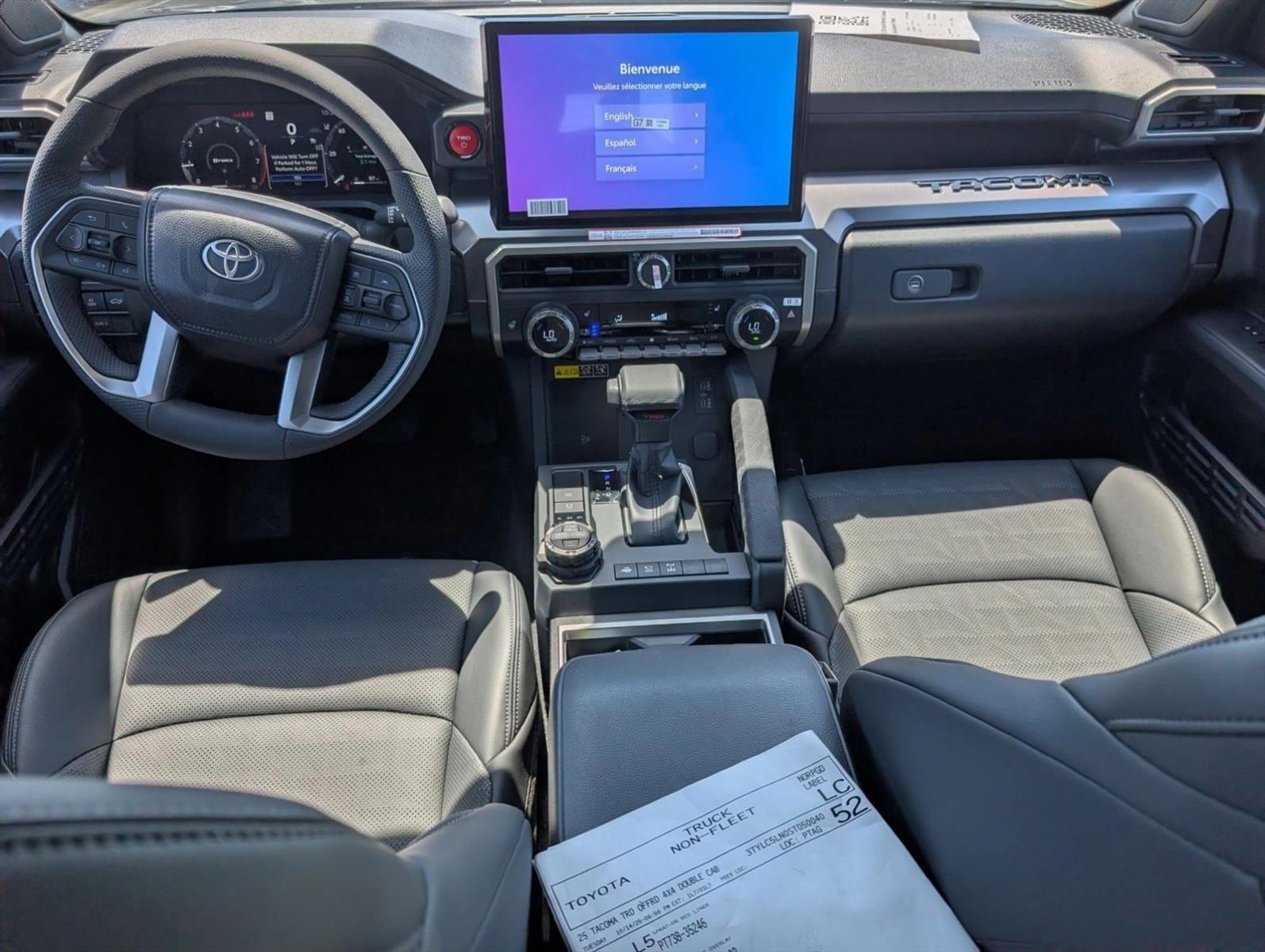 2025 Toyota Tacoma TRD Off Road - Photo 13