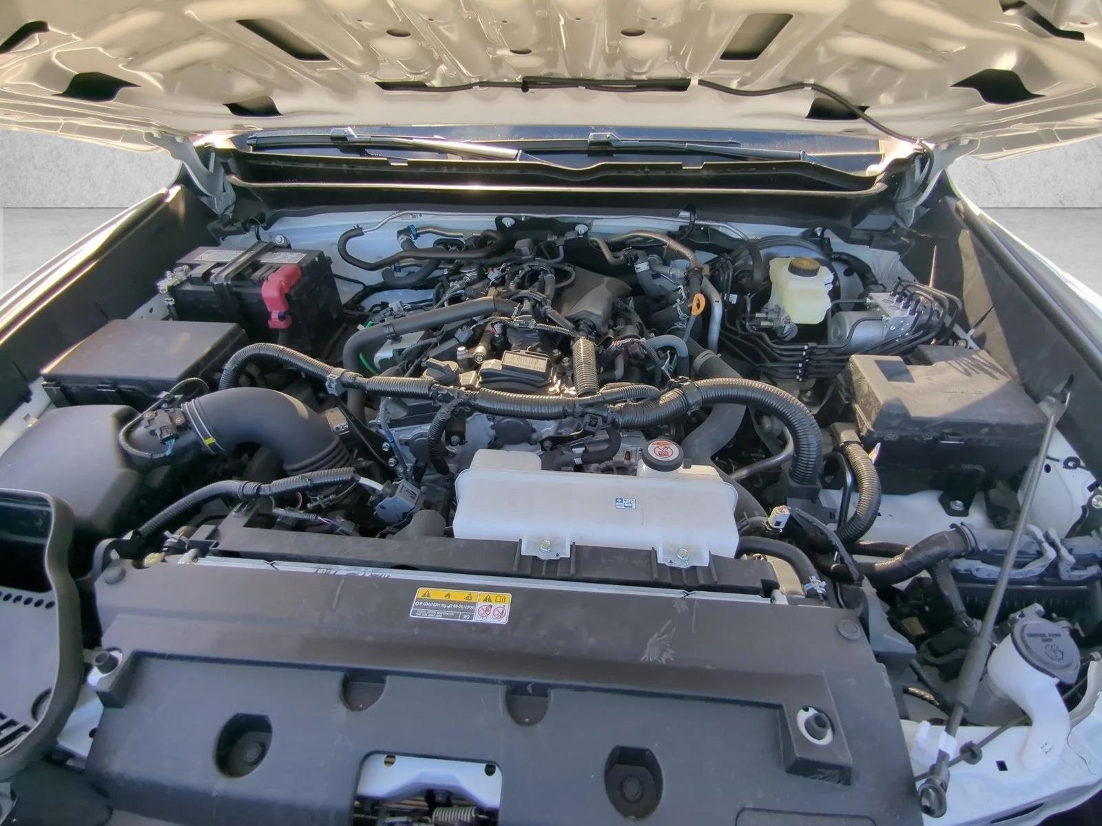 2025 Toyota Tacoma SR - Photo 16