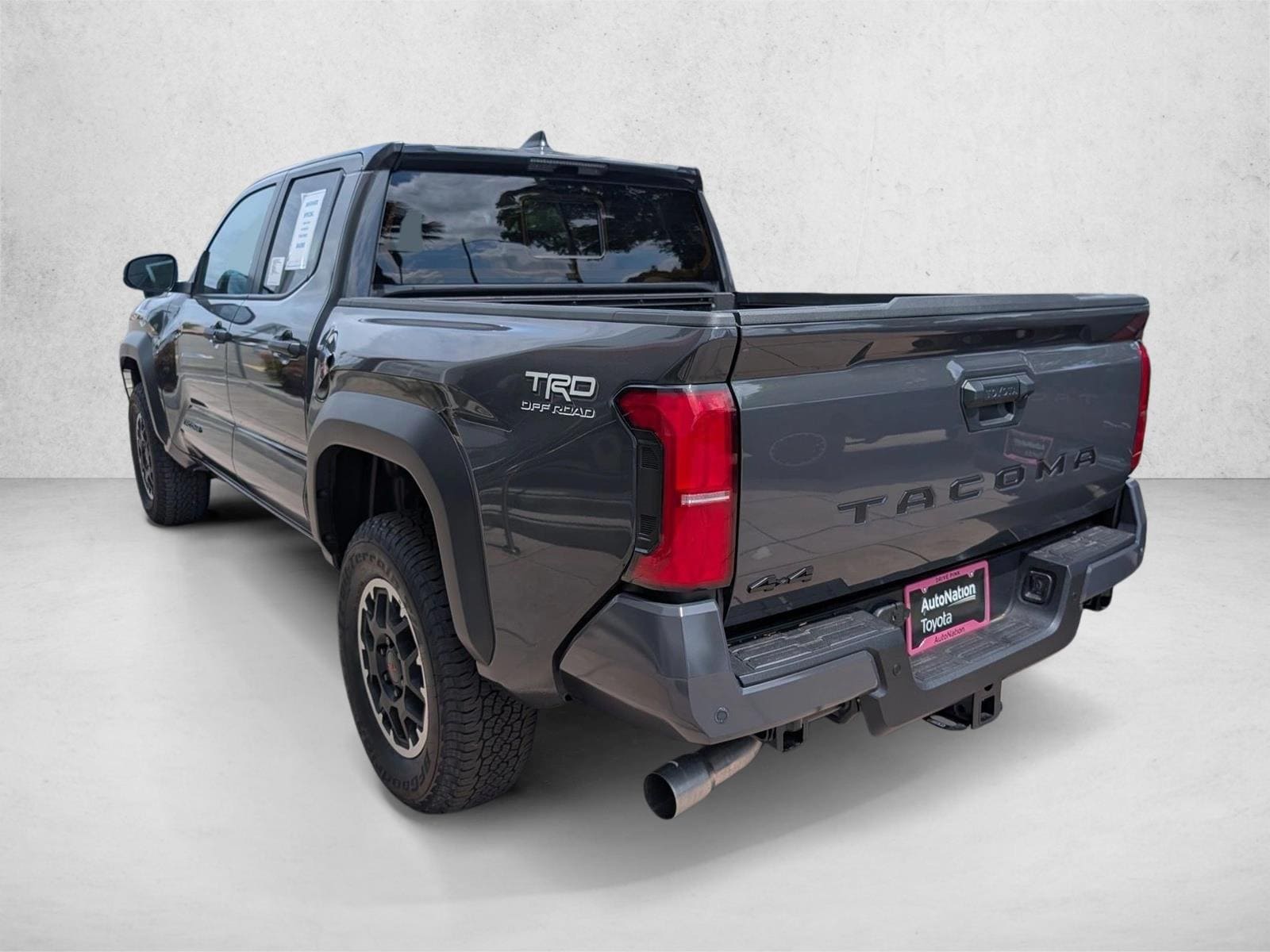 2025 Toyota Tacoma TRD Off Road - Photo 10