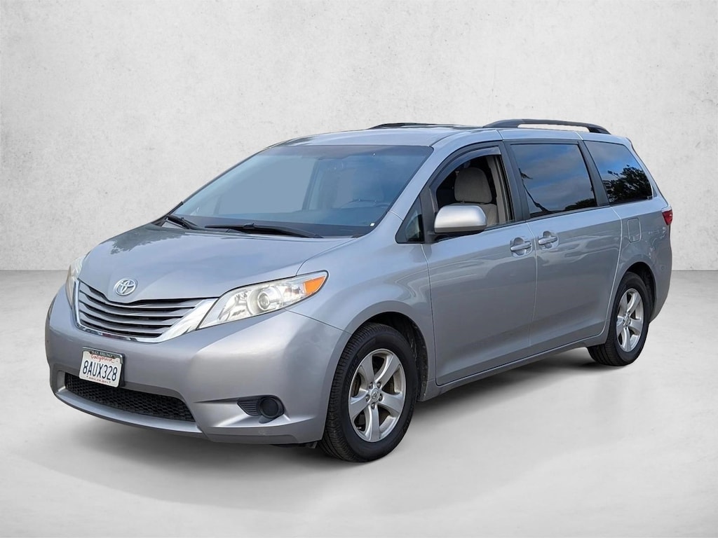 Used 2017 Toyota Sienna LE 8 Passenger Van