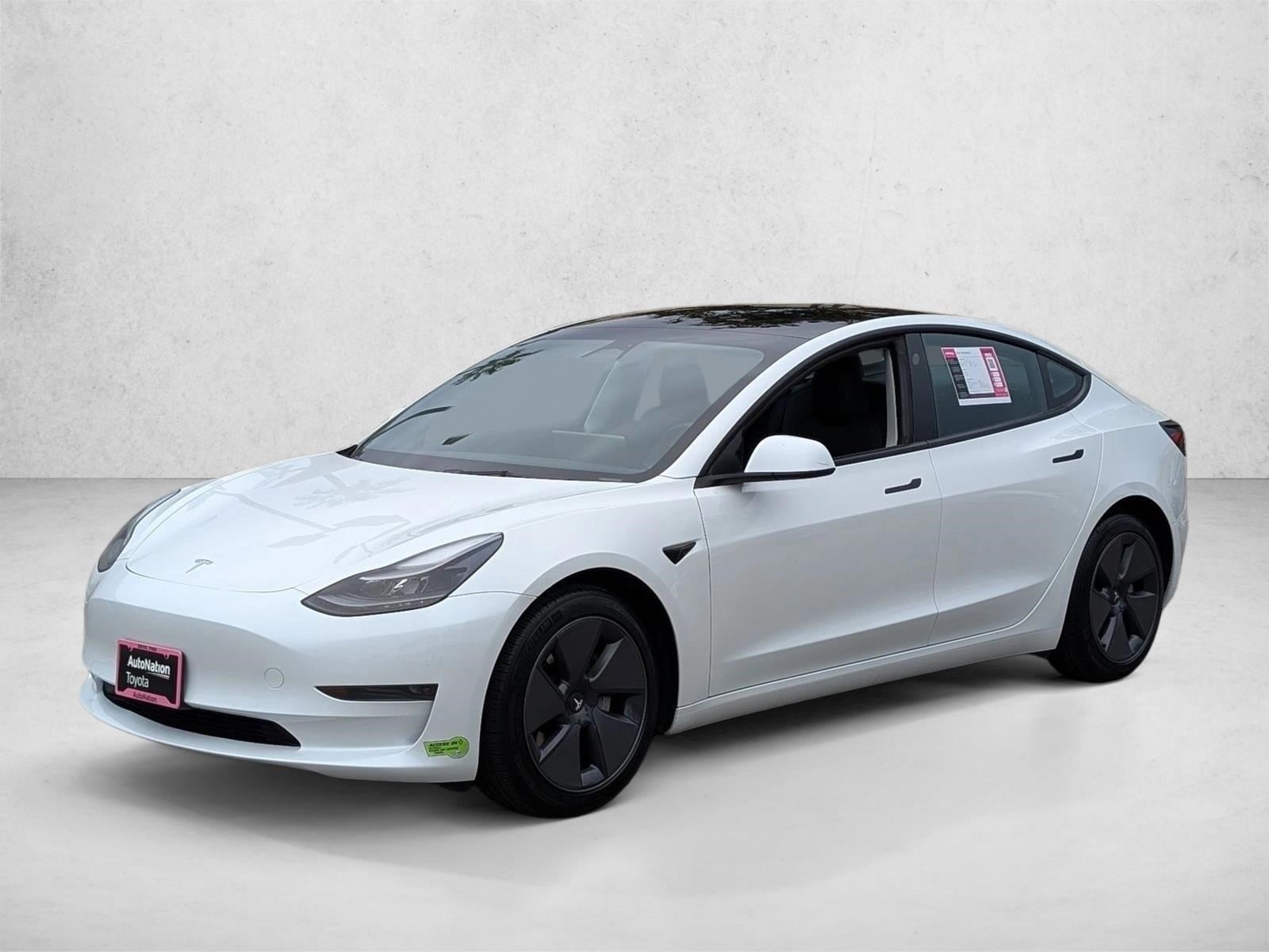 2023 Tesla Model 3 Base's photo
