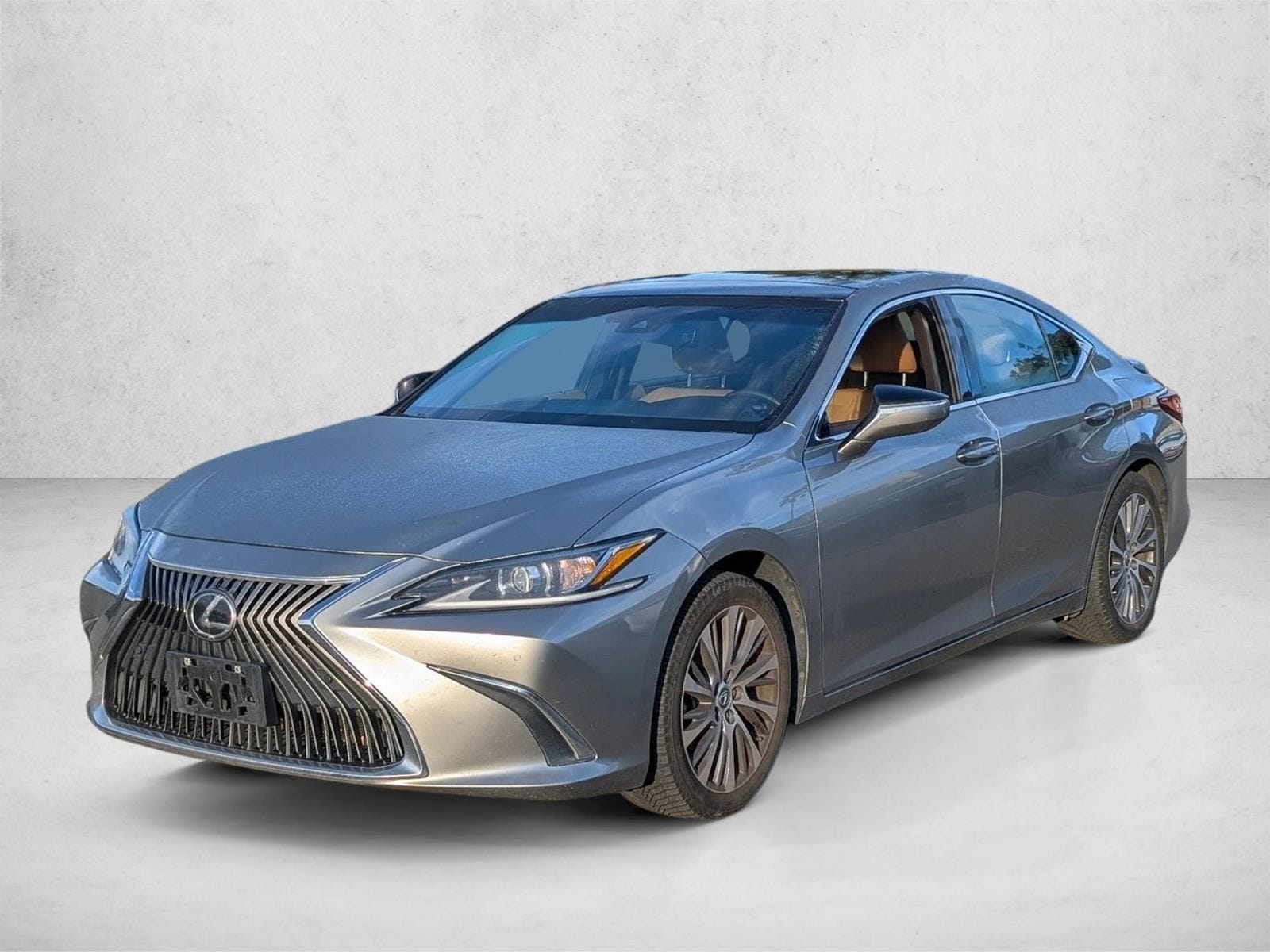 2021 Lexus ES 350's photo
