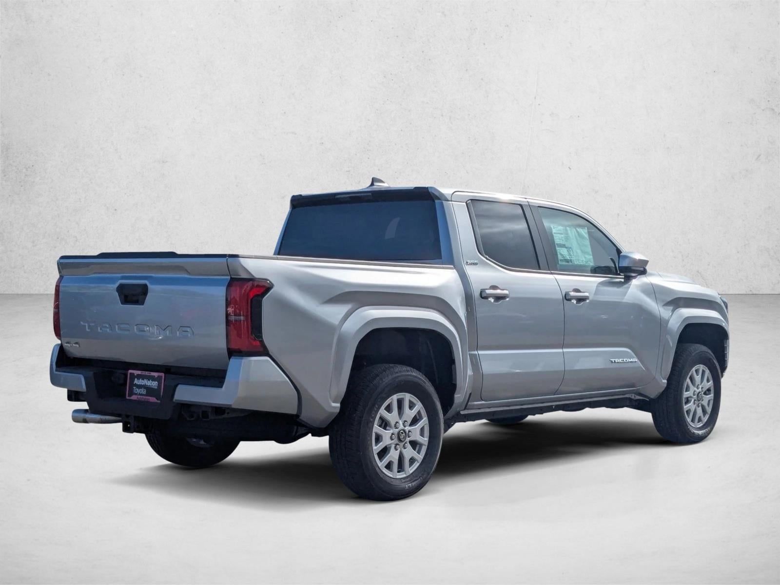 2025 Toyota Tacoma SR5 - Photo 2