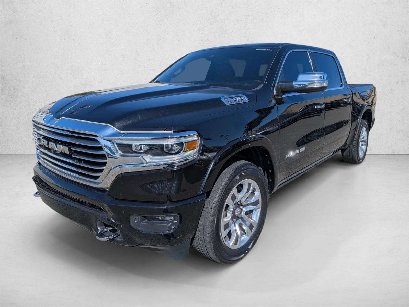 2020 RAM 1500 Longhorn 4x4 Crew Cab 5'7's photo
