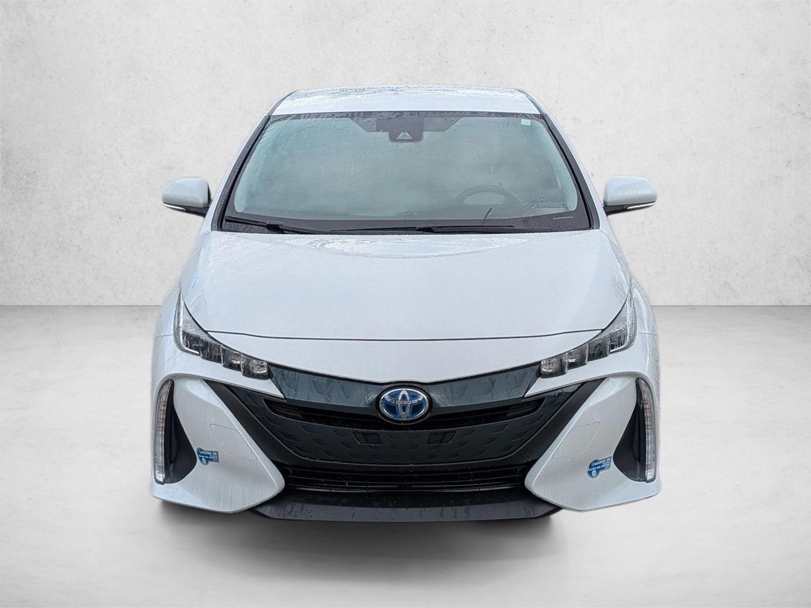 2021 Toyota Prius Prime XLE photo 2