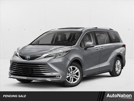 2026 Toyota Sienna Limited 7 PASSENGER