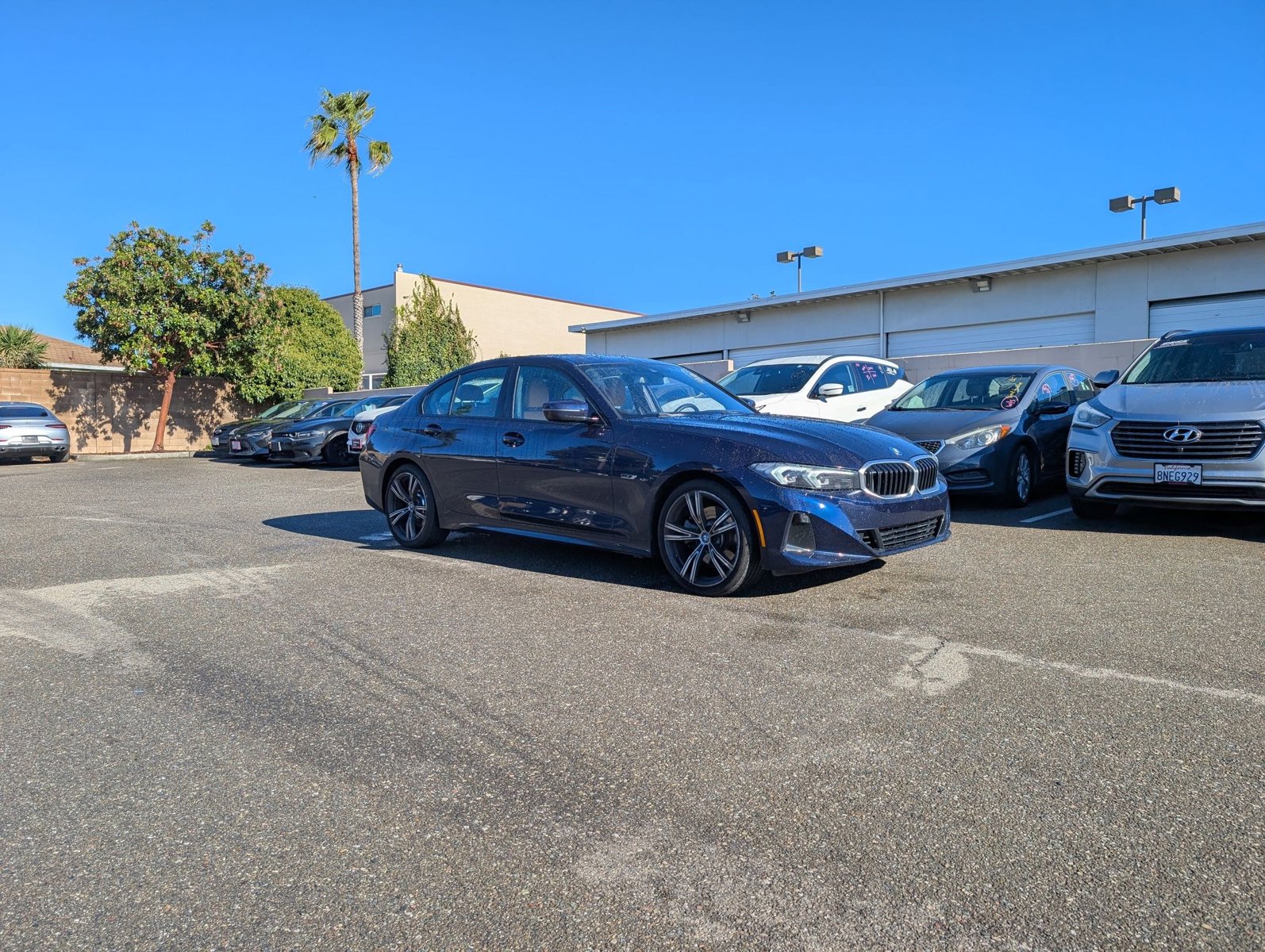 2023 Bmw 330e 3-Series photo 3