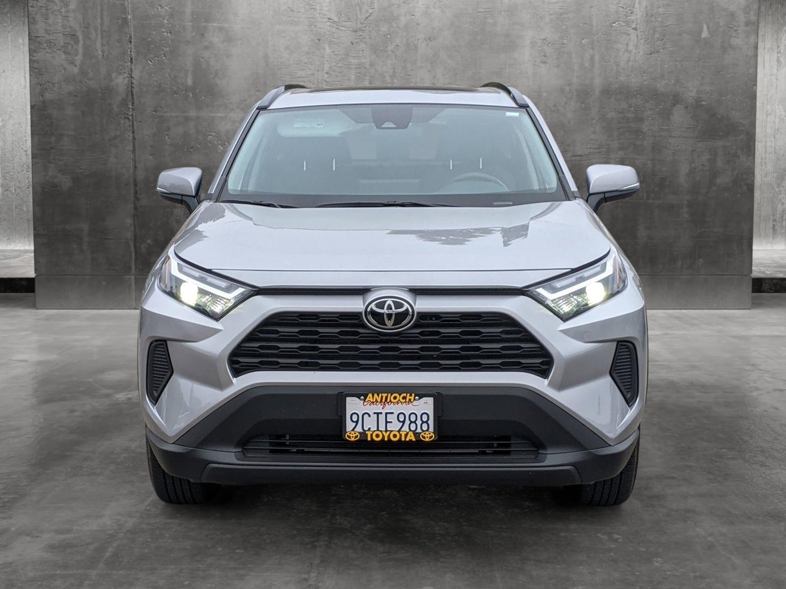 Used 2022 Toyota RAV4 XLE with VIN 2T3W1RFV2NC209713 for sale in Hayward, CA