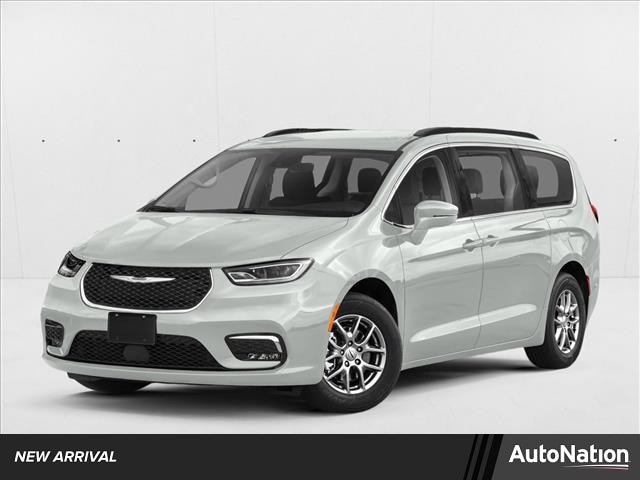 2023 Chrysler Pacifica Touring L's photo