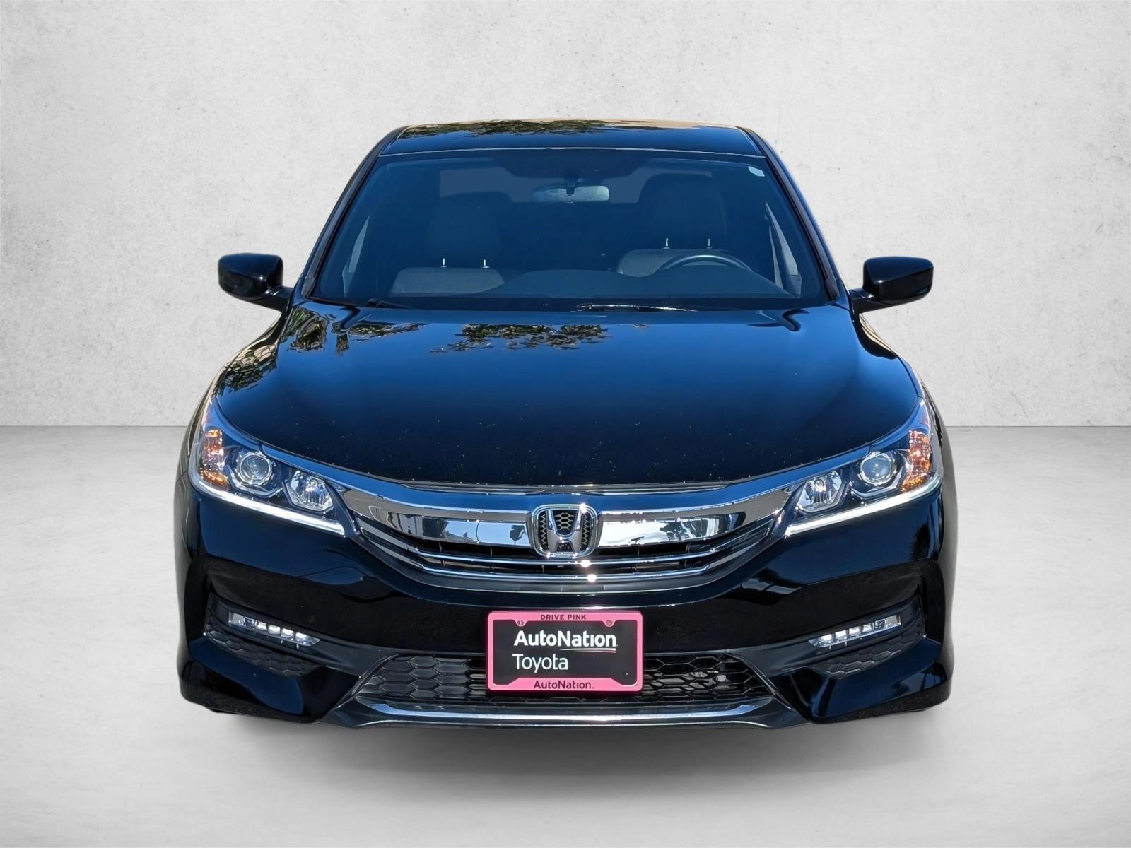 2016 Honda Accord Sport photo 2