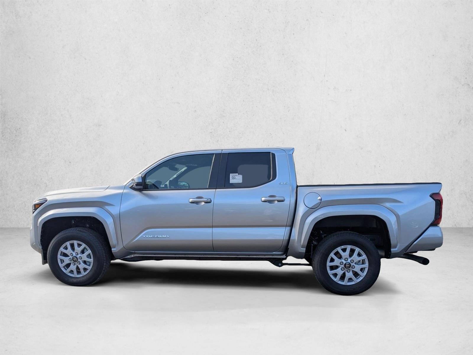 2025 Toyota Tacoma SR5 - Photo 9