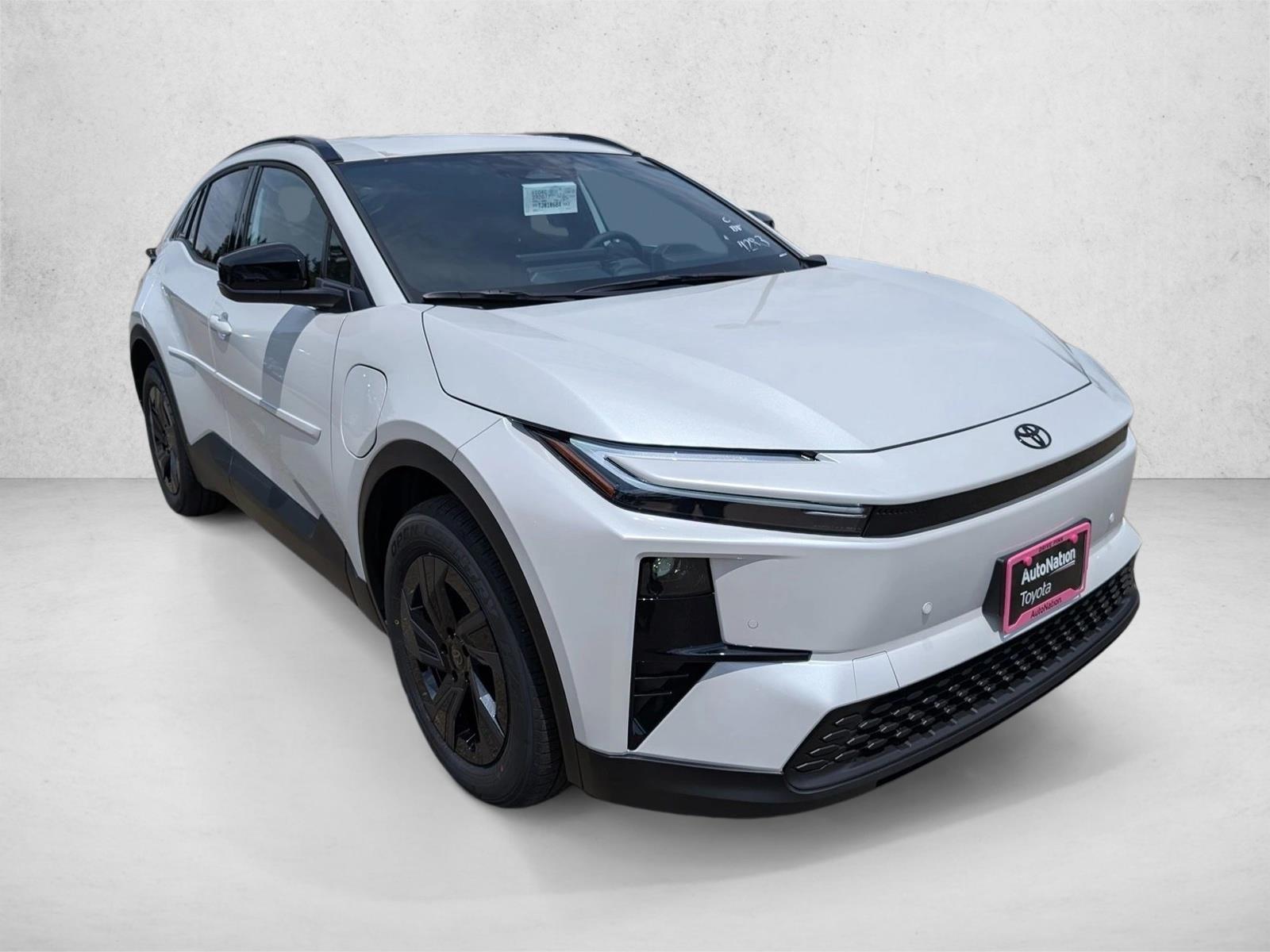 2026 Toyota C-HR SE - Photo 7