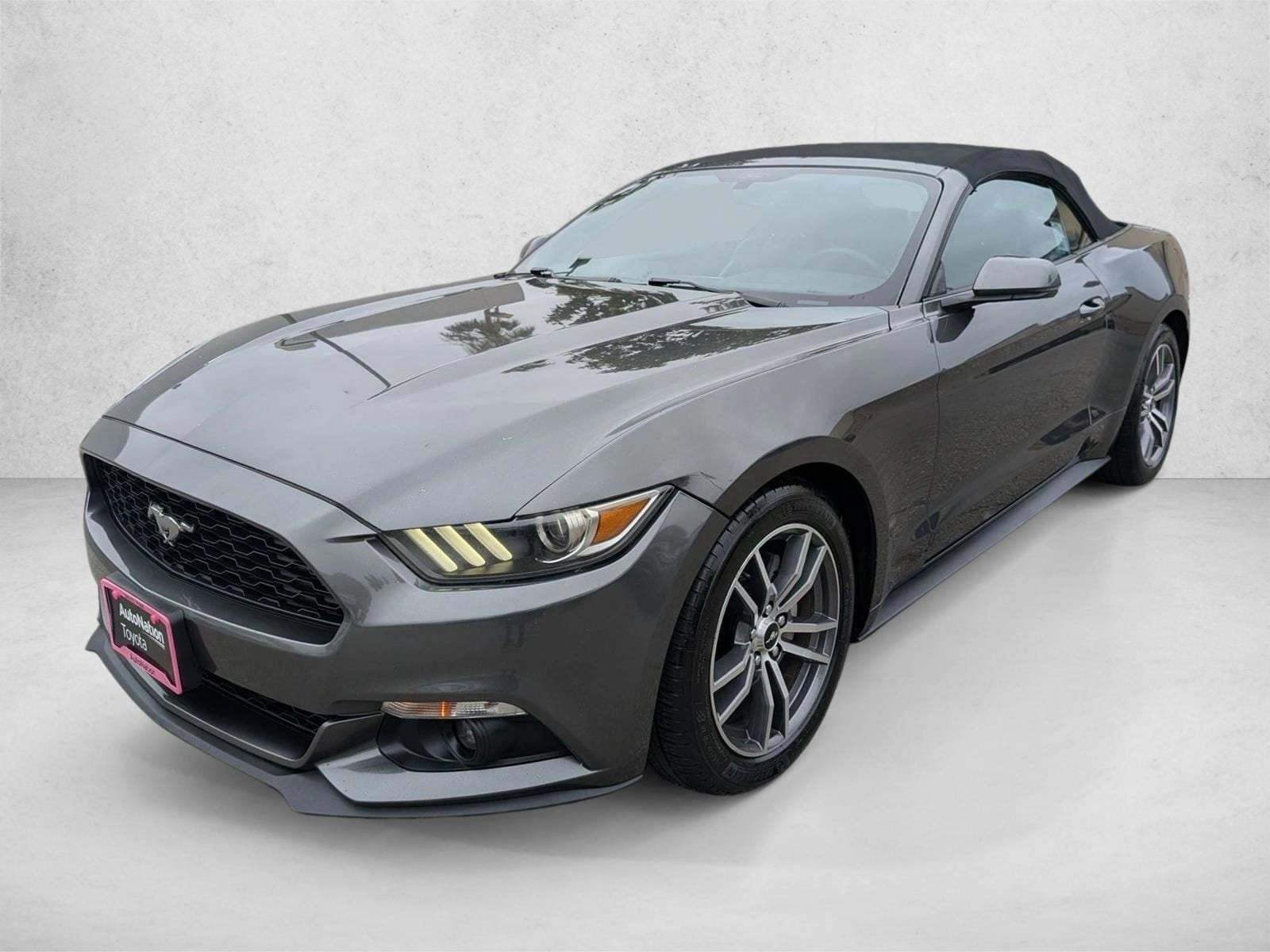 2017 Ford Mustang EcoBoost Premium RWD photo