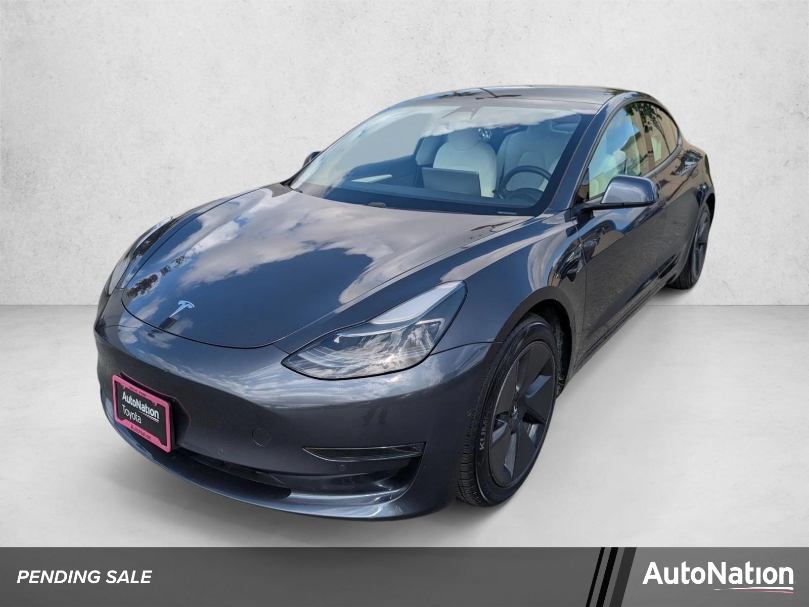 2021 Tesla Model 3 Standard Range Plus's photo