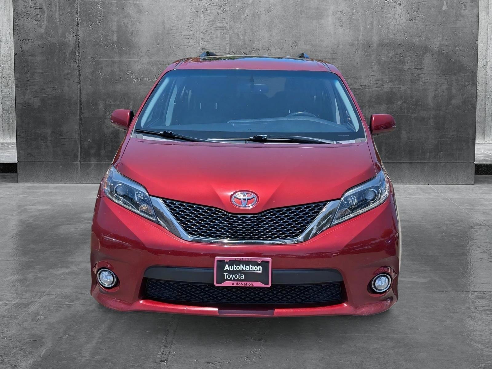 Used 2017 Toyota Sienna SE Premium with VIN 5TDXZ3DC5HS795033 for sale in Hayward, CA