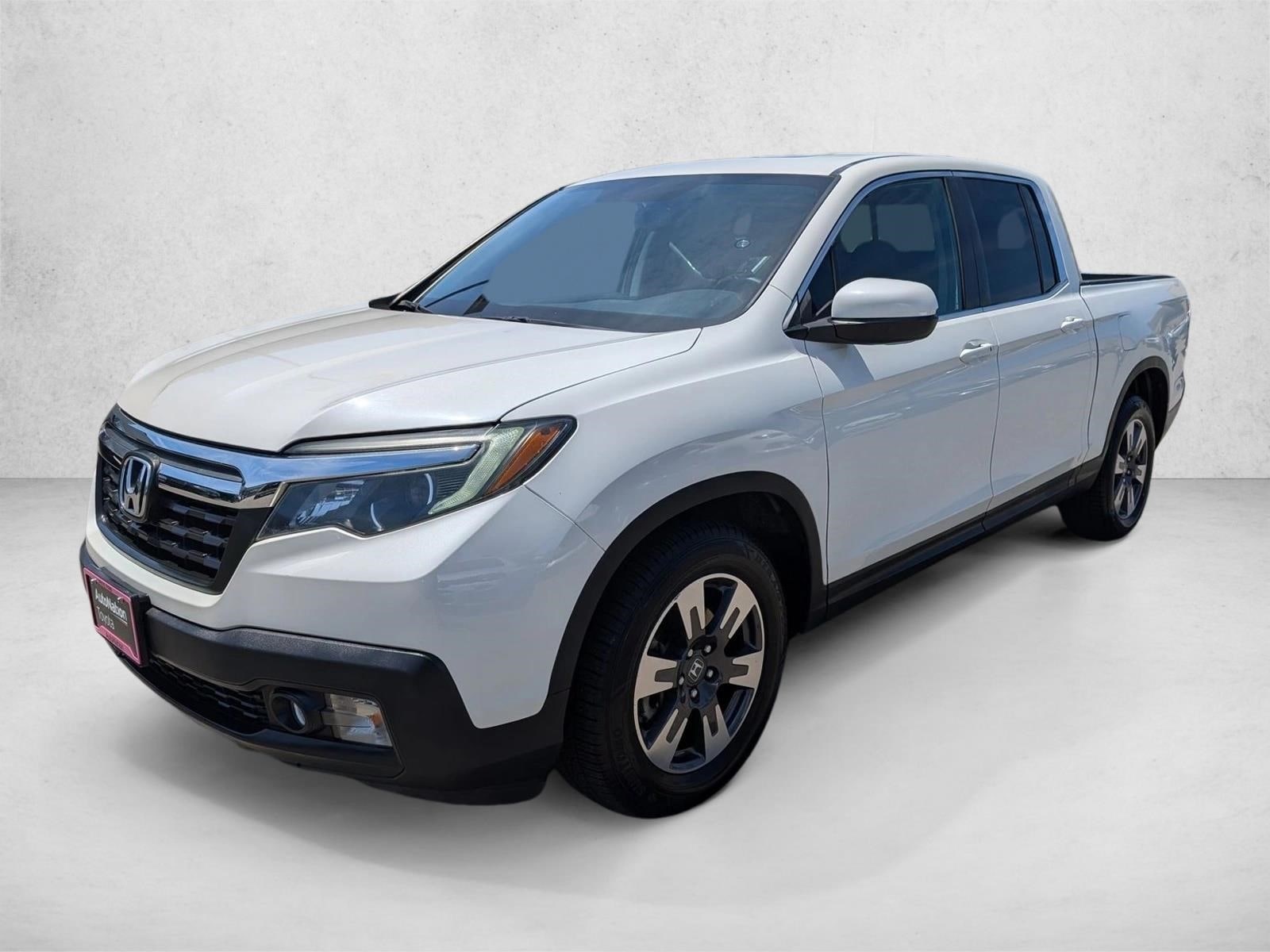 2019 Honda Ridgeline RTL-T's photo