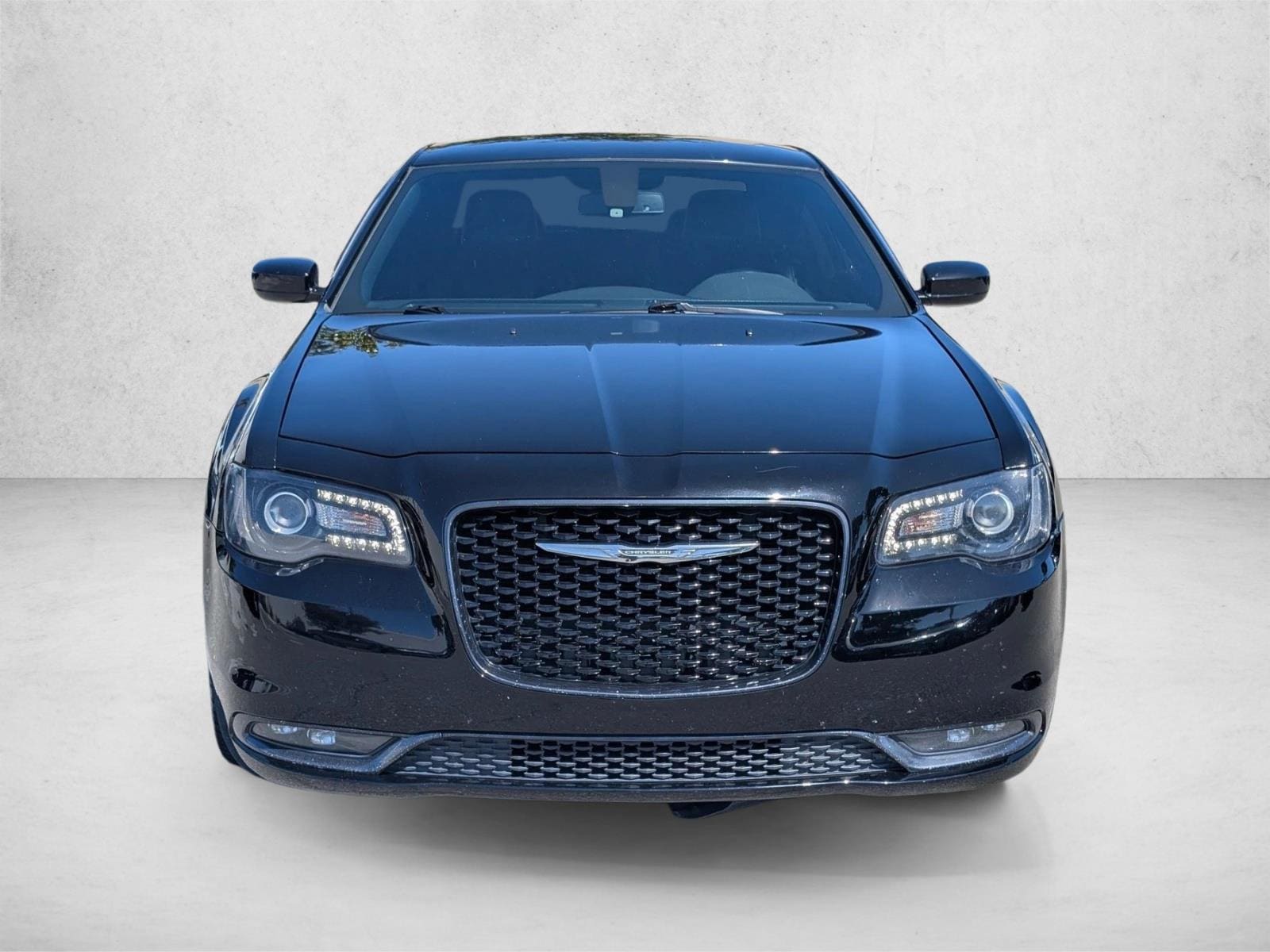 Used 2019 Chrysler 300 S with VIN 2C3CCABG6KH659112 for sale in Hayward, CA