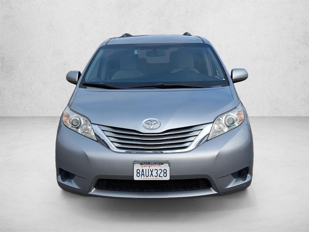 Used 2017 Toyota Sienna LE 8 Passenger Van