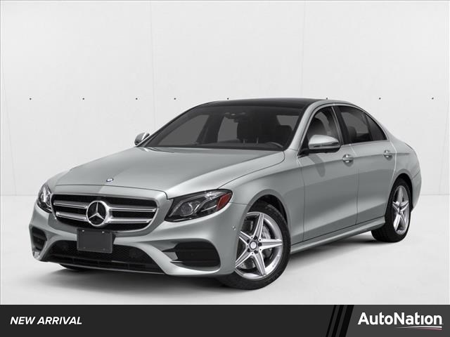 2017 Mercedes-Benz E-Class E300 4MATIC's photo