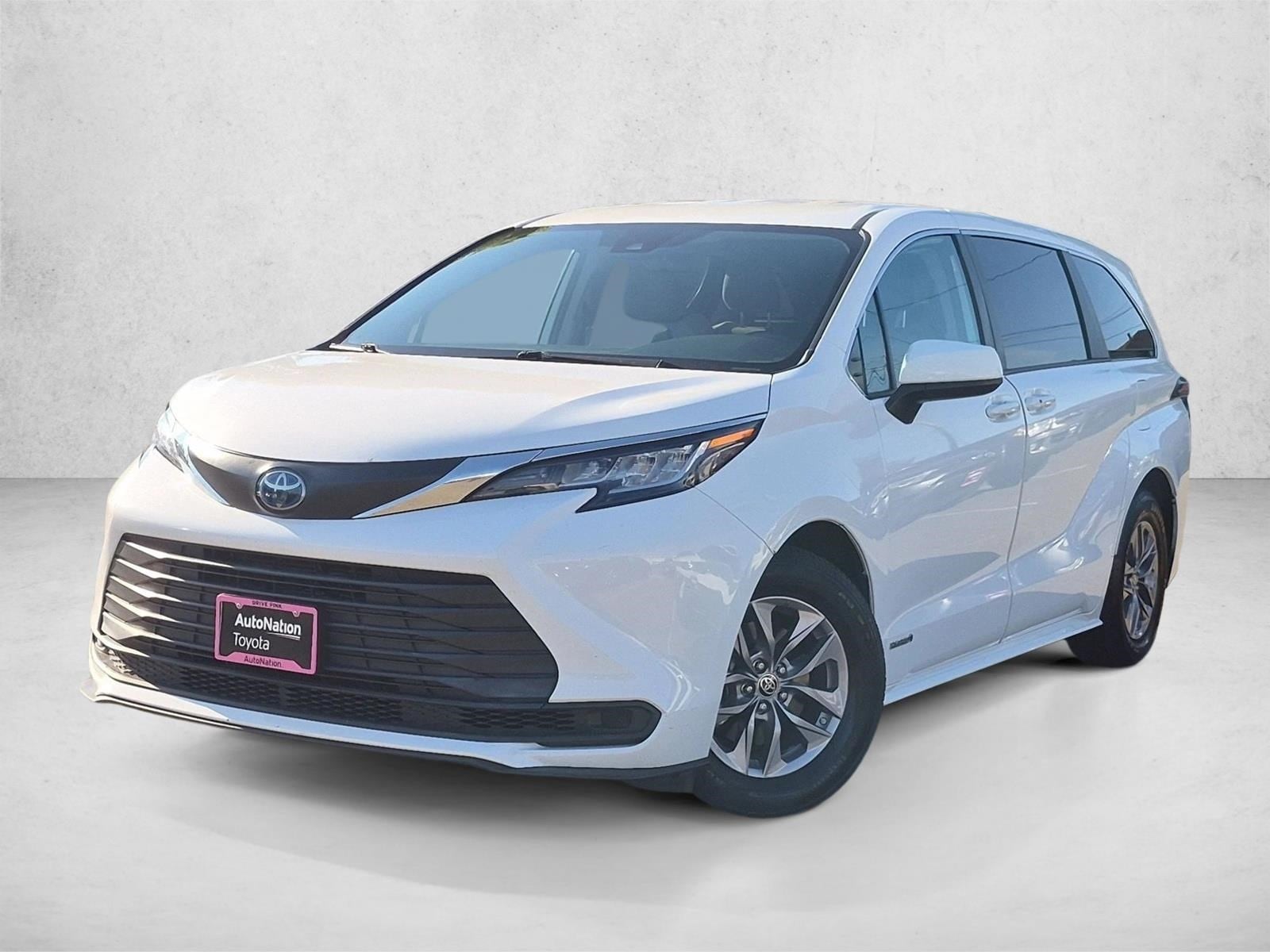 2021 Toyota Sienna LE