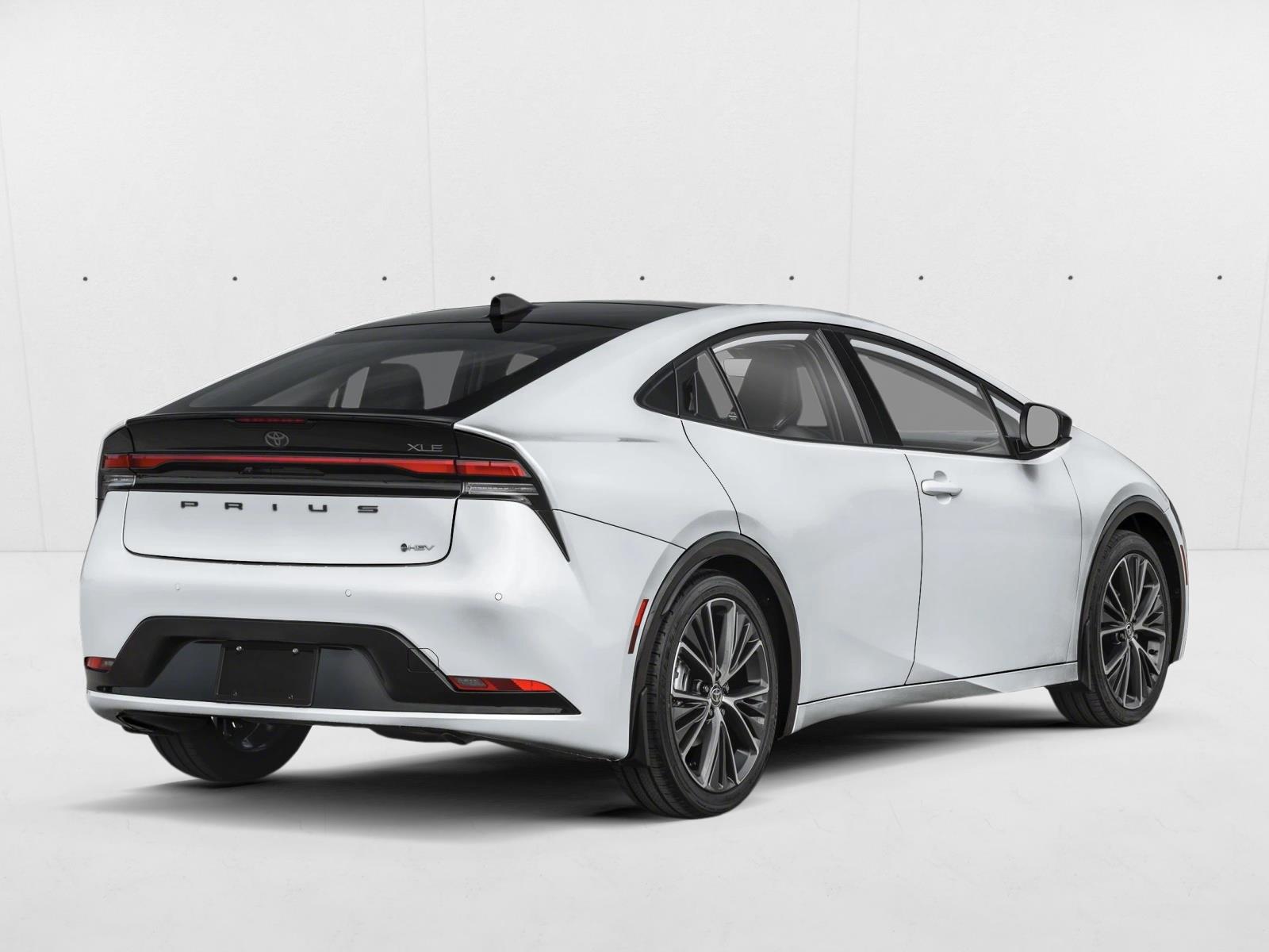 2026 Toyota Prius XLE photo 2