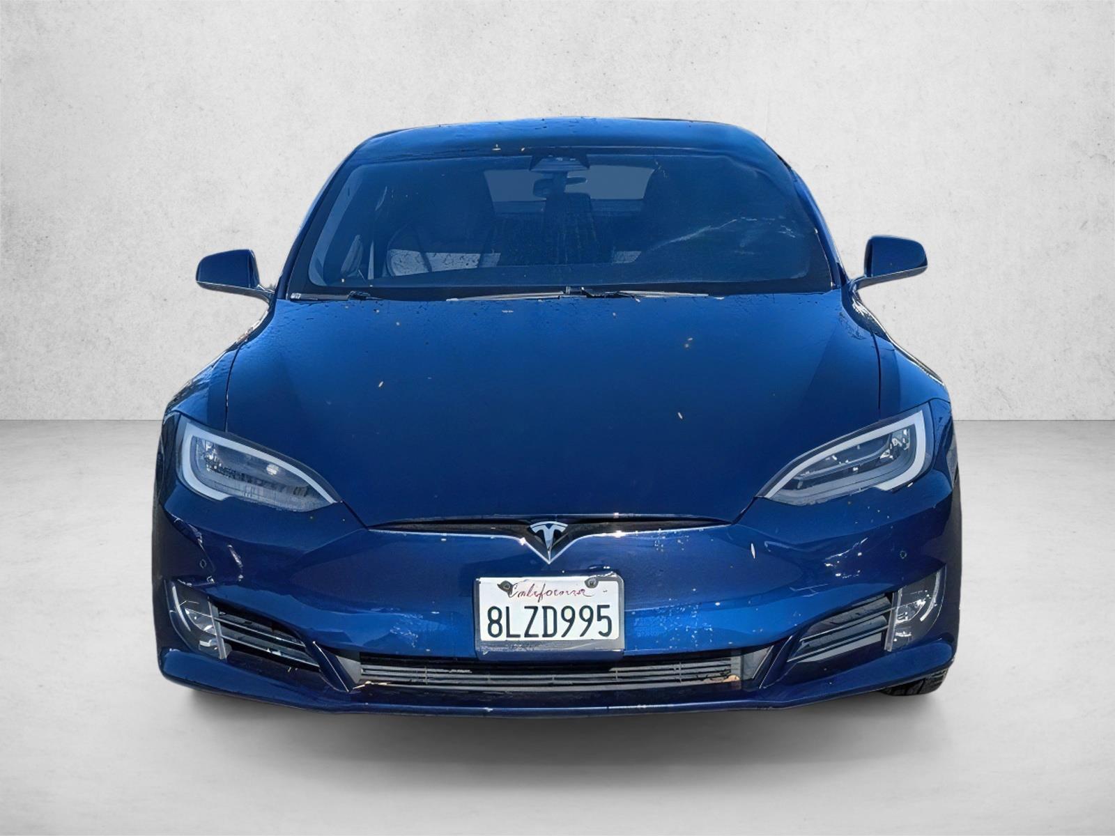 2019 Tesla Model S photo 2