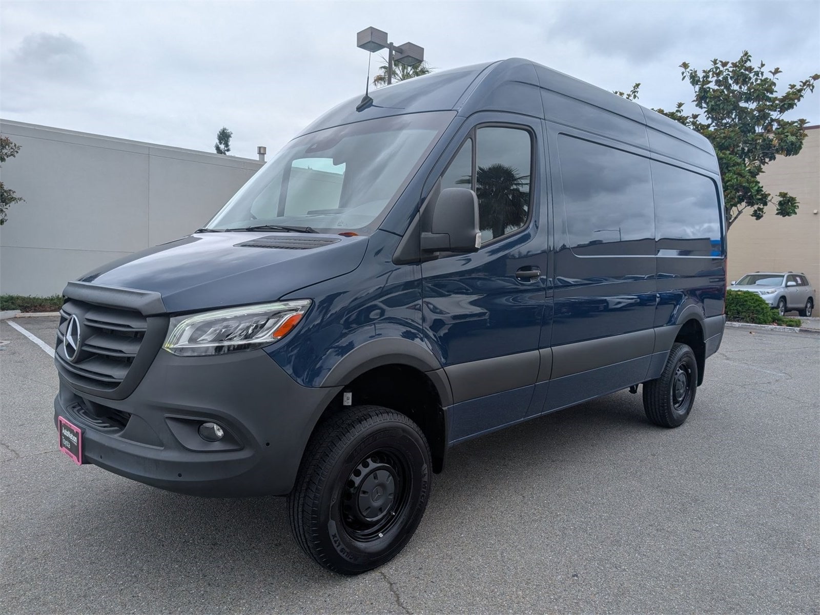 2024 Mercedes-Benz Sprinter 2500 144 WB 4x4's photo